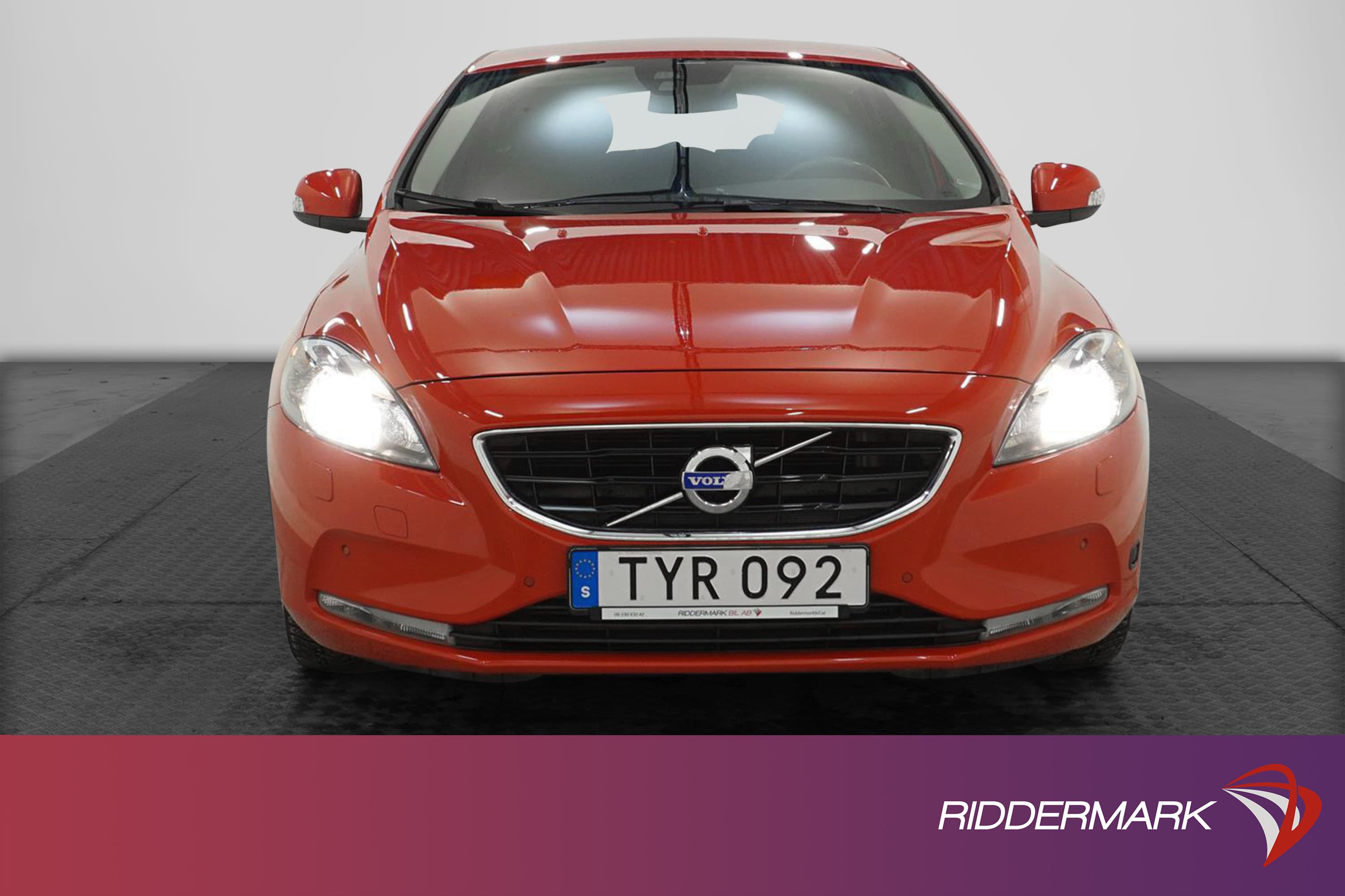 Volvo V40 T3 150hk  1 Brukare Välservad Ny K-Rem B-Kam PDC
