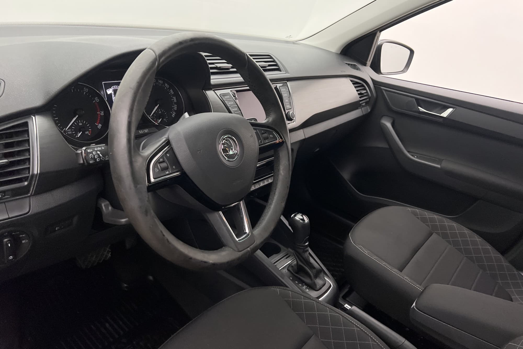 Skoda Fabia Kombi TSI 110hk Sensorer Farthållare Bluetooth