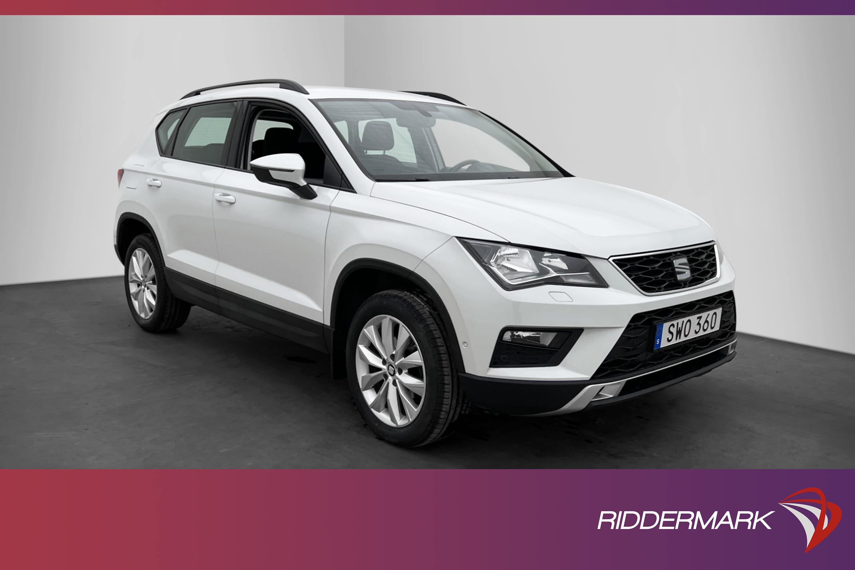 SEAT Ateca 1.6 TDI 115hk Style Dragkrok CarPlay P-Sensorer