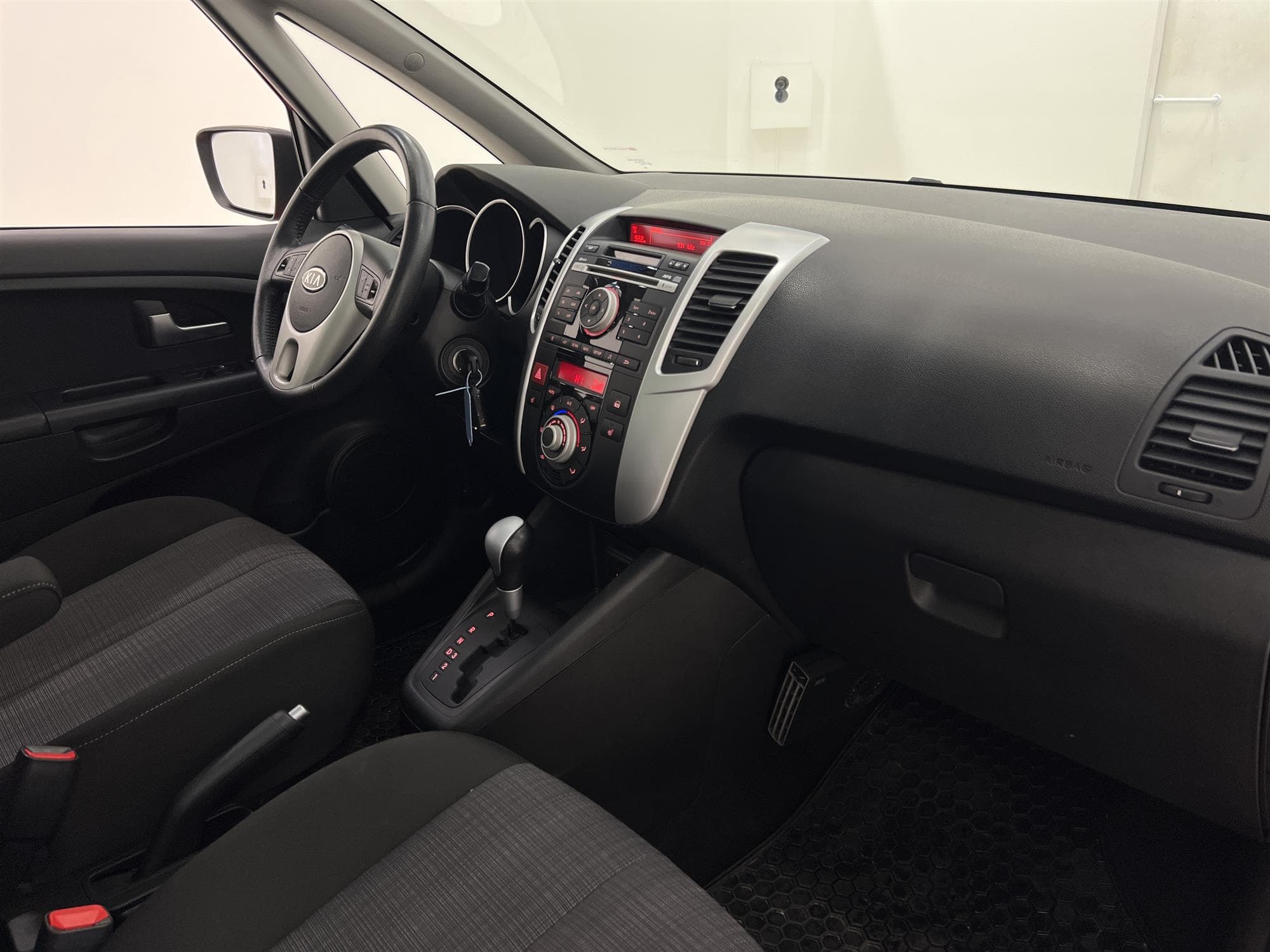 Kia Venga 1.6 CVVT 125hk  Få Brukare Välservad Låg Skatt