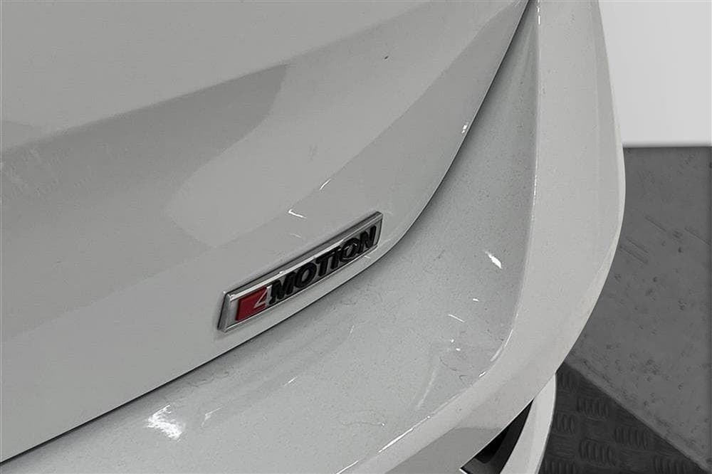 Volkswagen T-Roc 2.0 TSI 4M 190hk Värmare B-kamera 1-Brukareexteriör