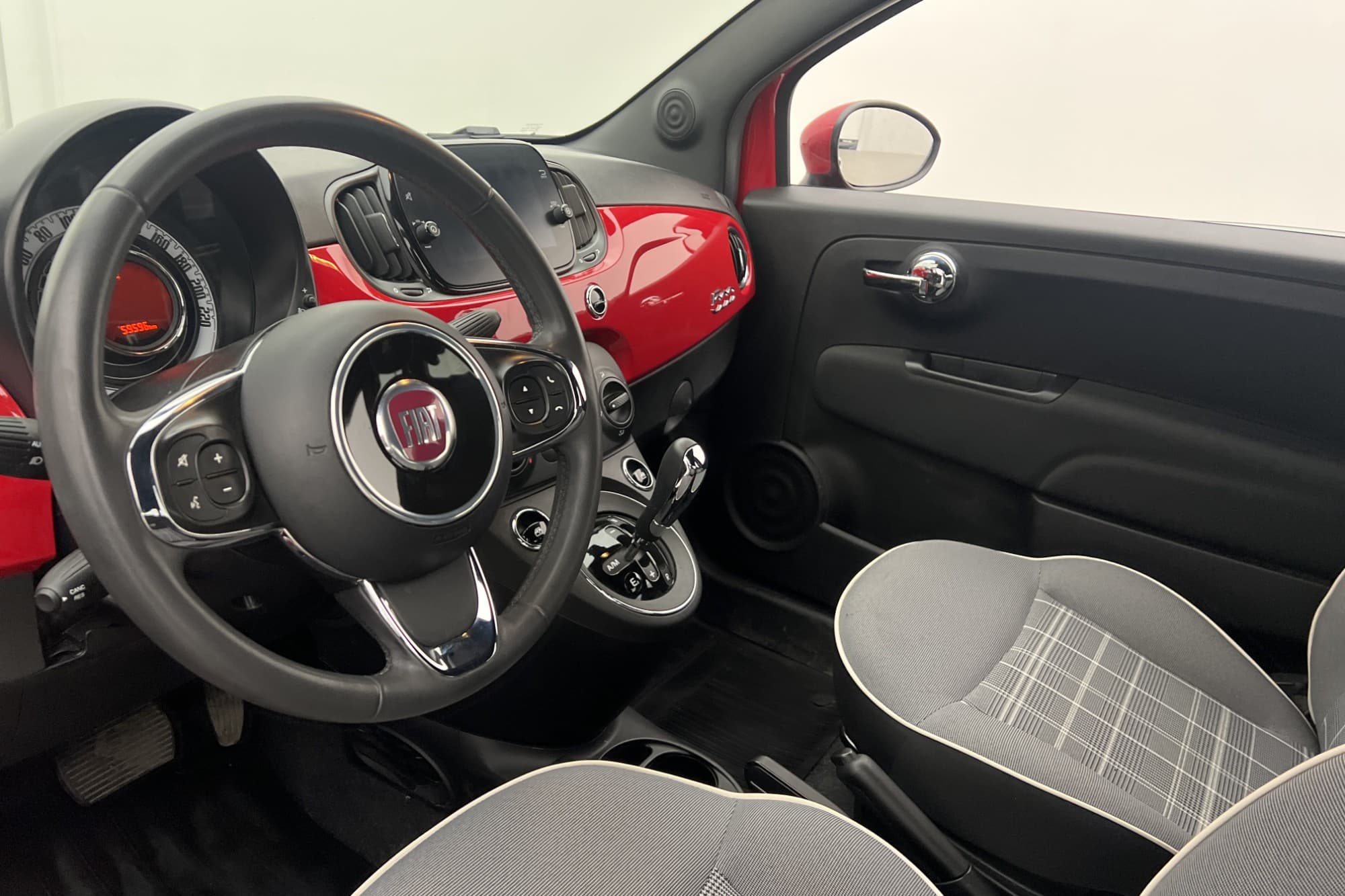 Fiat 500 C 1.2 69hk Lounge Farthållare P-Sensorer Bluetooth