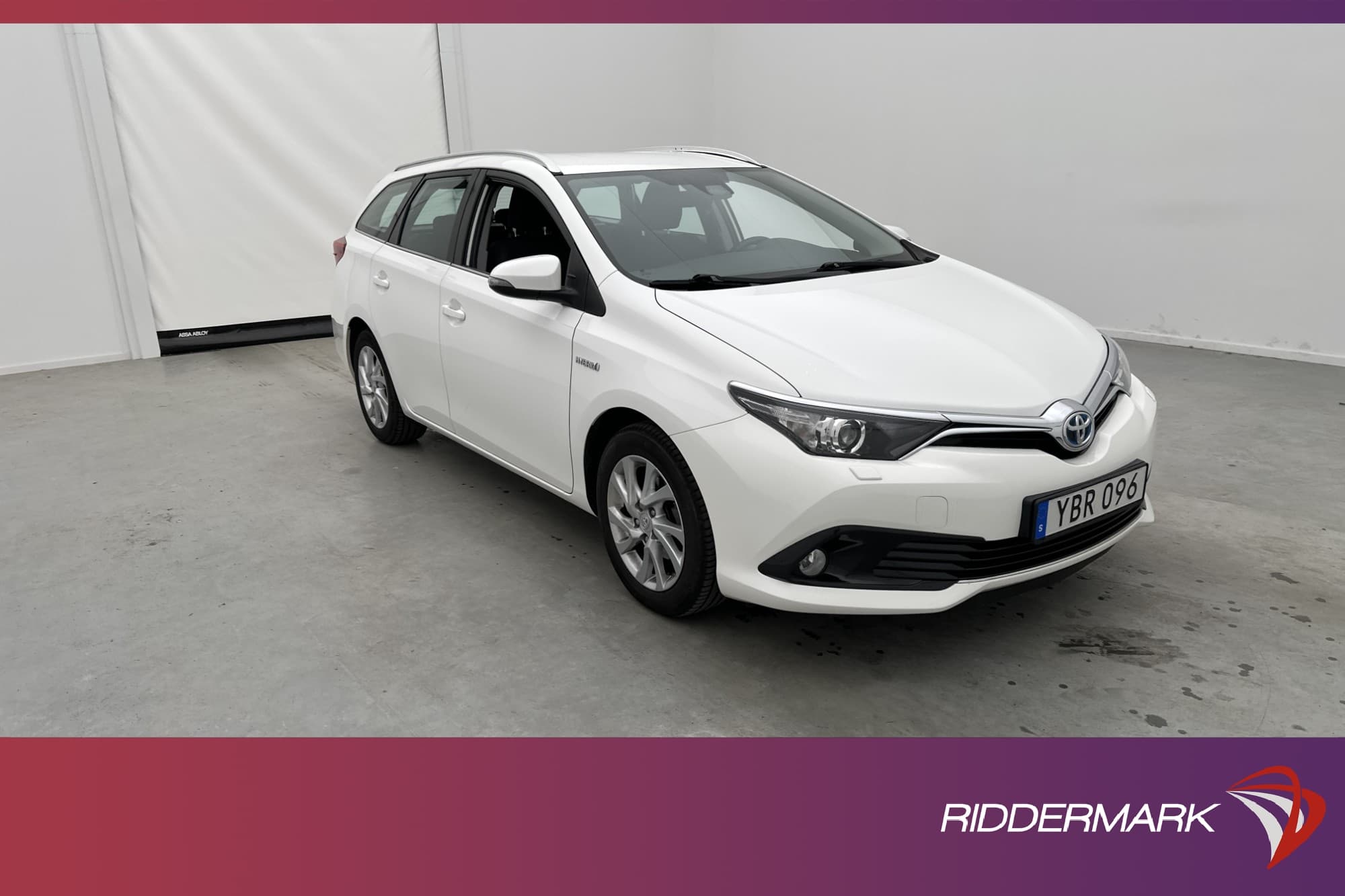Toyota Auris TS Hybrid 136hk