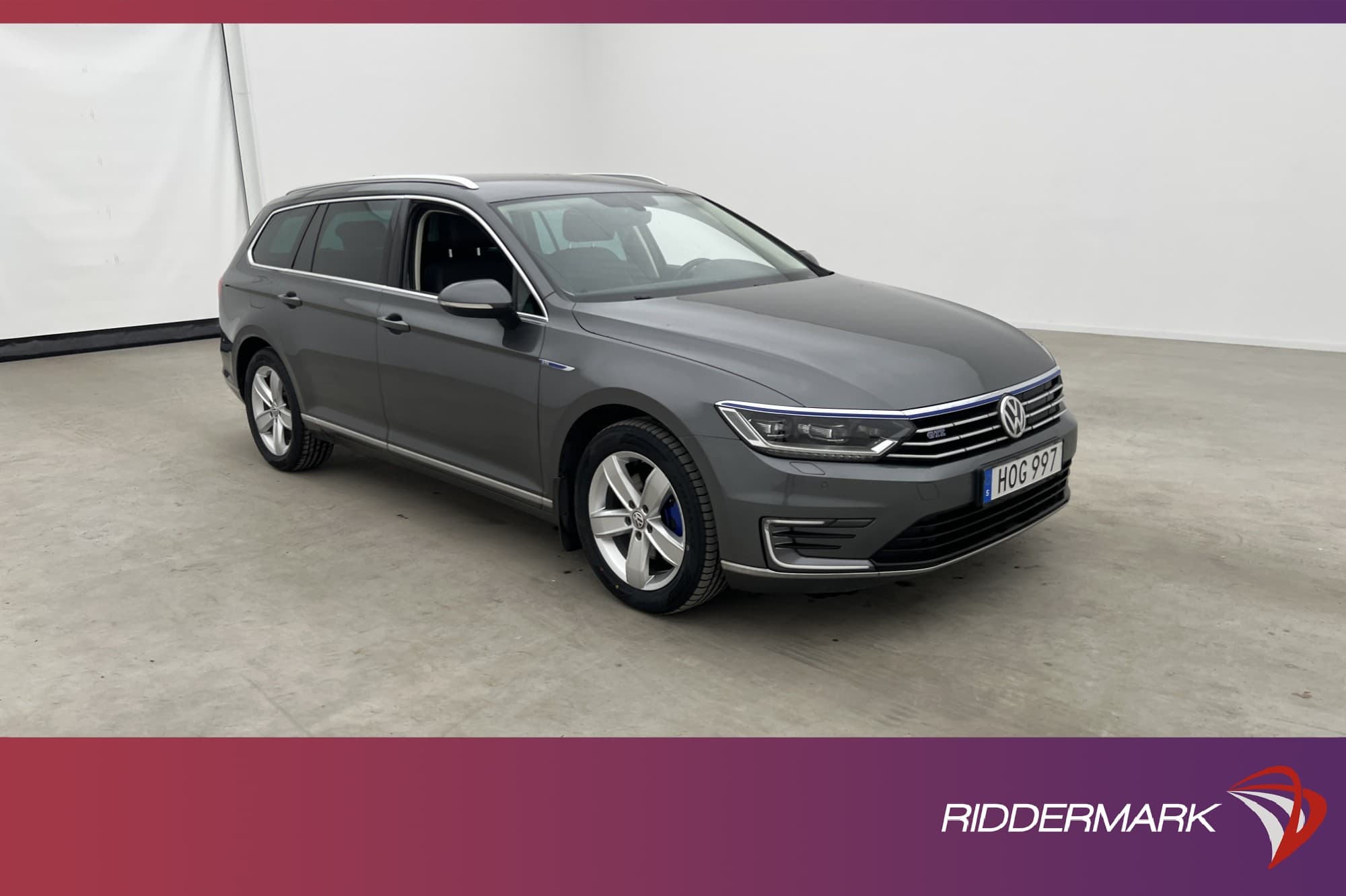 Volkswagen Passat GTE 218hk