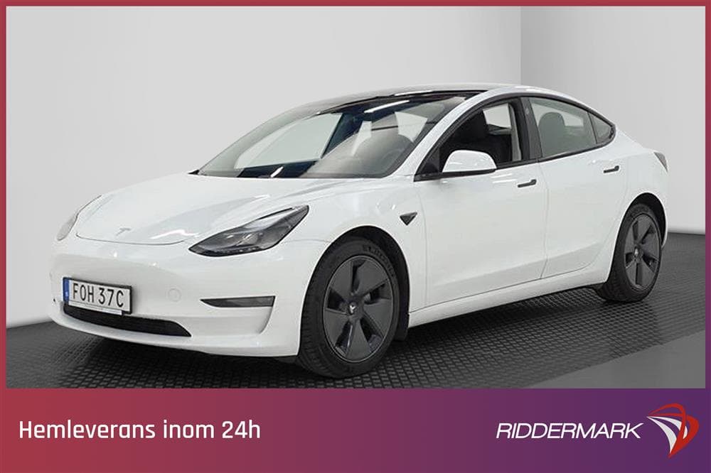 Tesla Model 3 Long Range AWD 440hk Svensksåld Premium