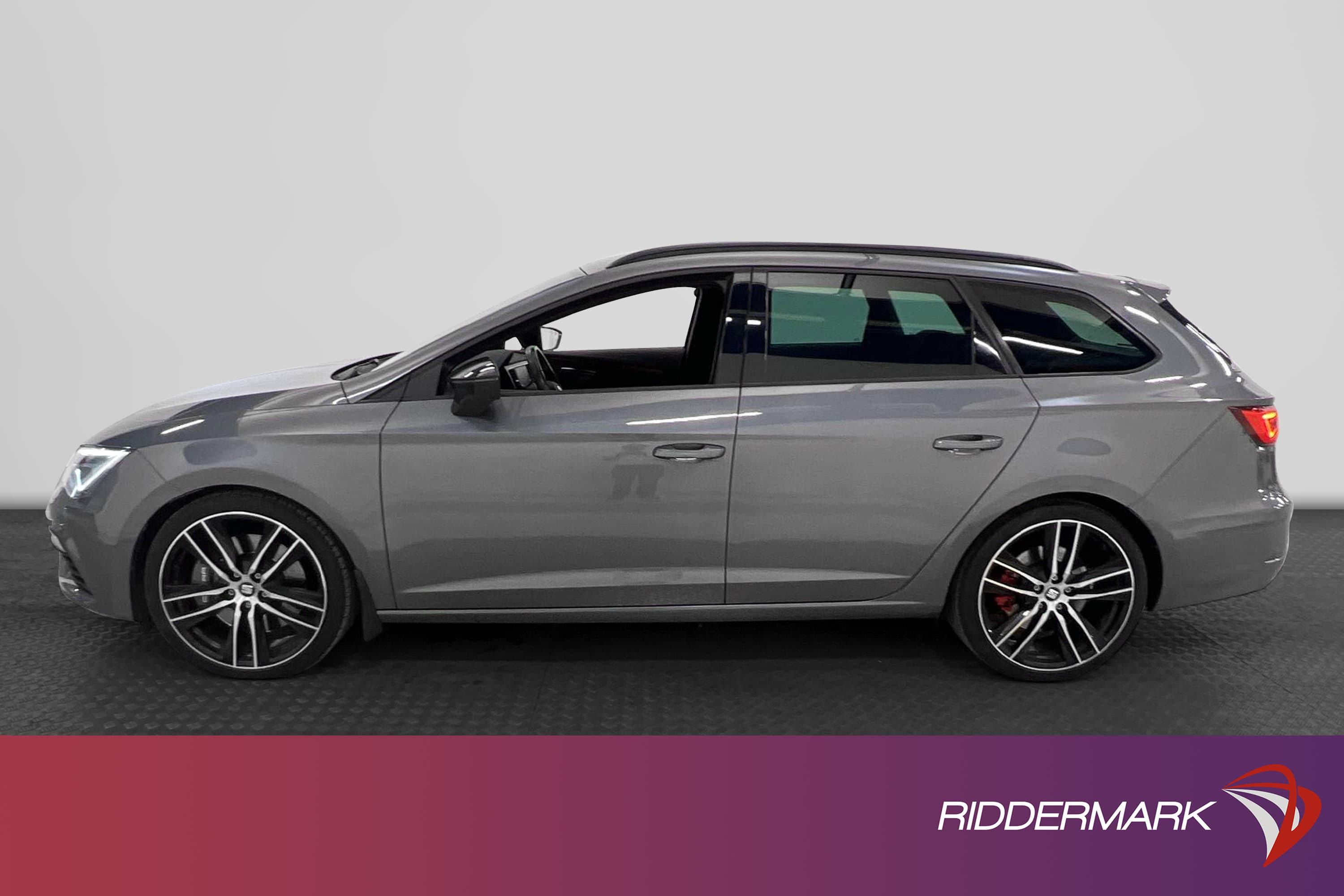 SEAT León Cupra ST 2.0 TSI 4Drive 300hk