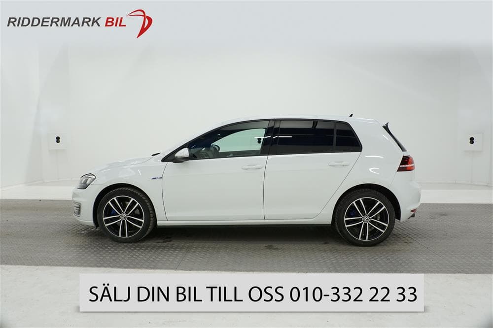 Volkswagen Golf GTE 218hk