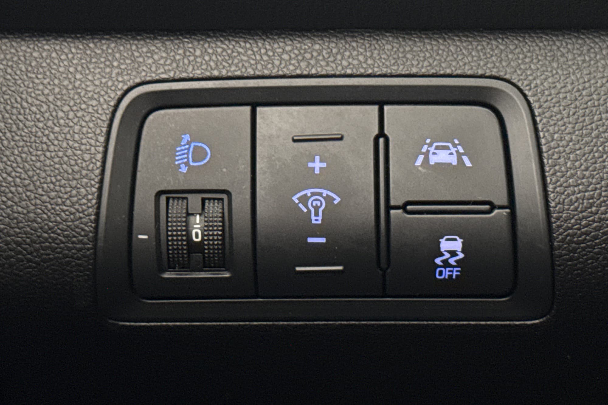 Hyundai i20 84hk Sensorer Rattvärme Farthållare Bluetooth