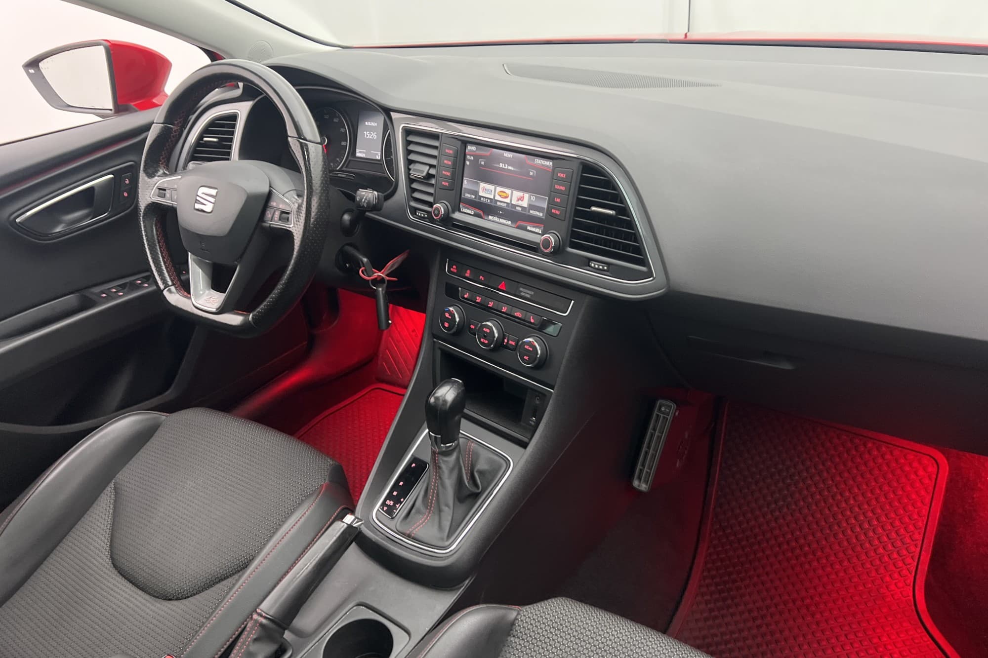 SEAT Leon ST TSI 150hk FR Pano M&K-Värm Kamera CarPlay Drag