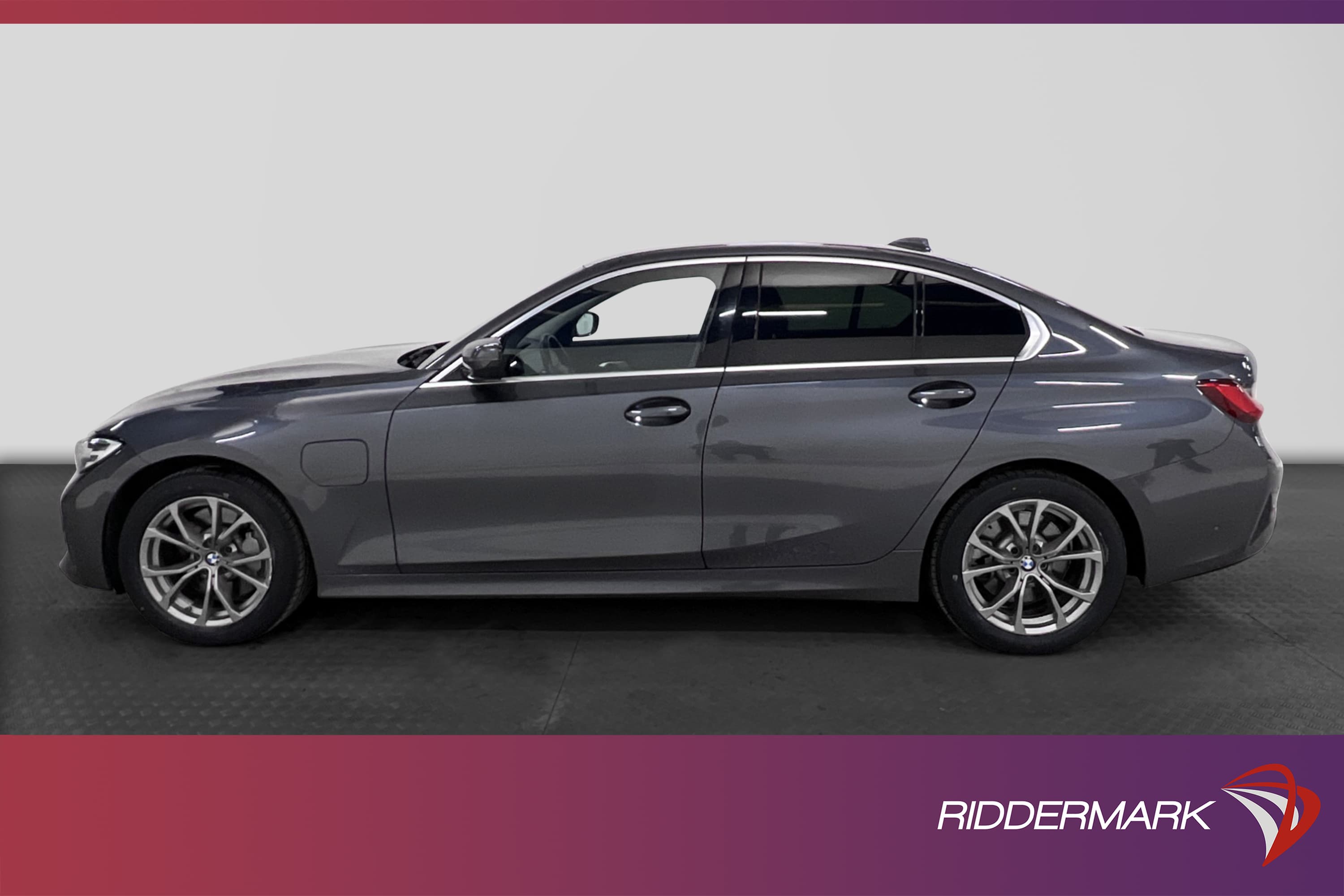 BMW 330e Sedan 292hk