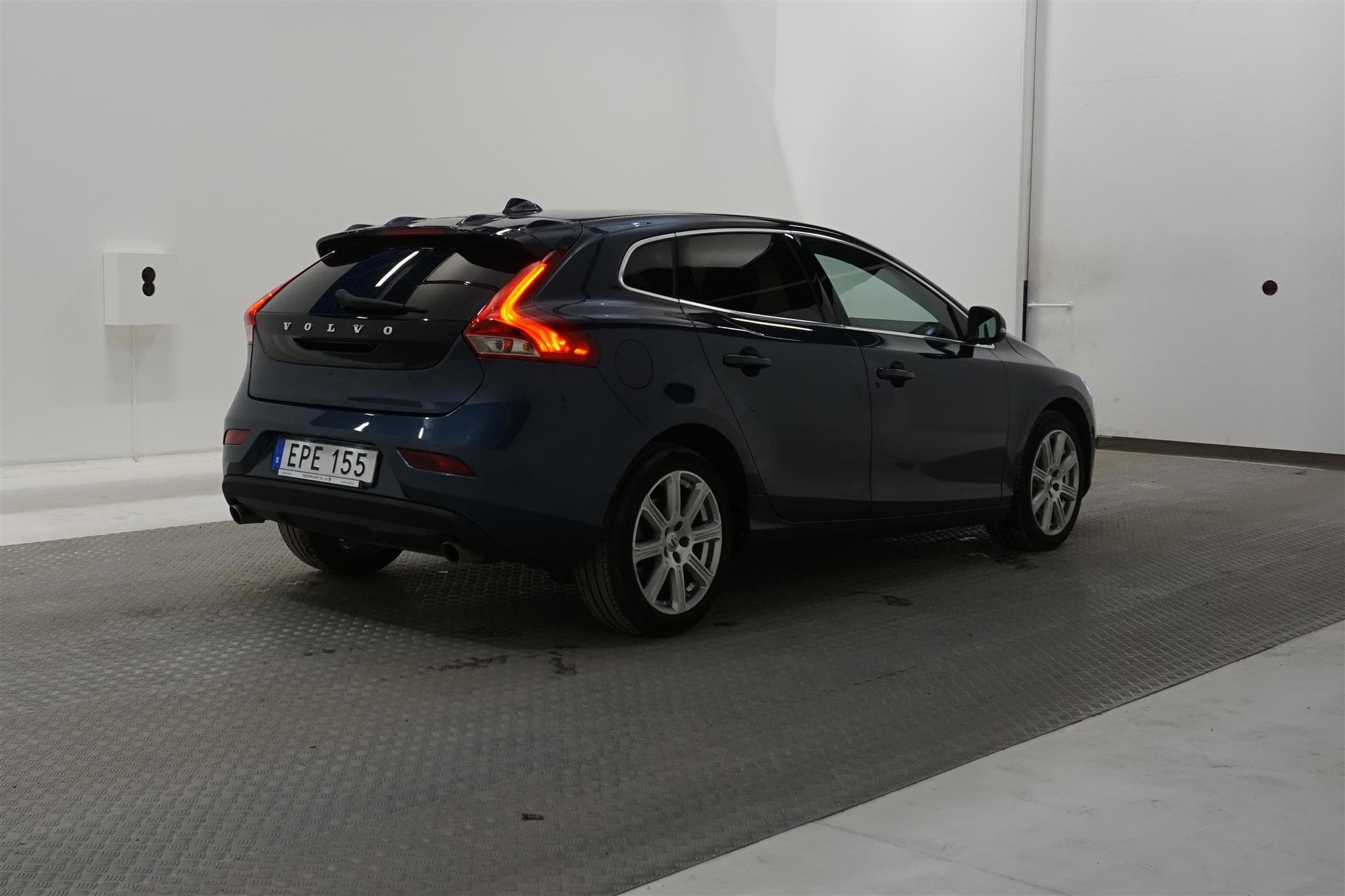Volvo V40 D3  150hk Inscription Summum D-Värm Skinn P-Sensor