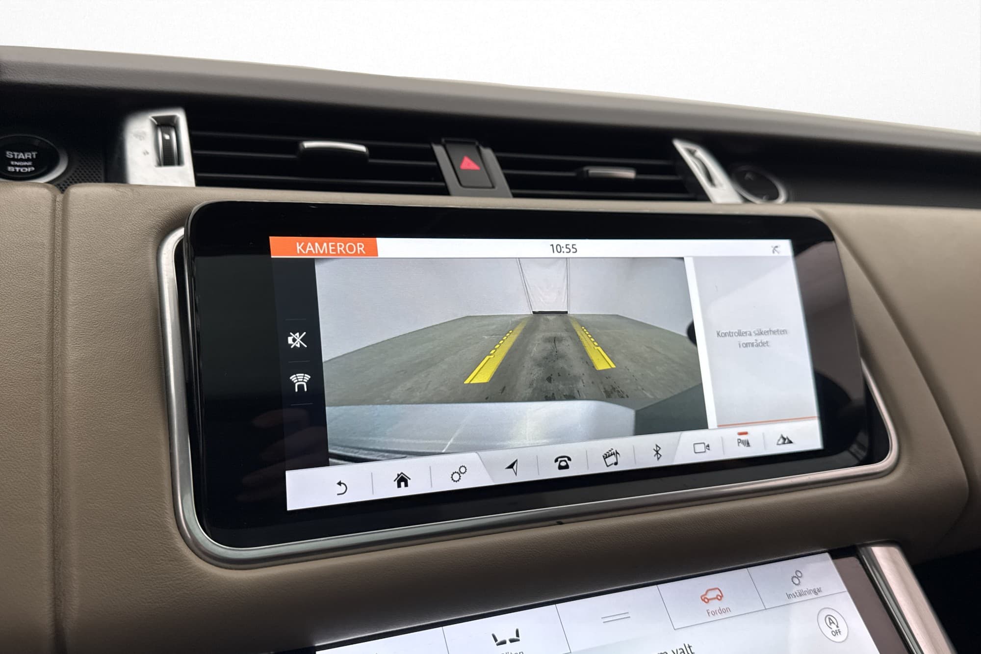 Land Rover Range Rover Sport P400e Pano Luft Meridian Läder