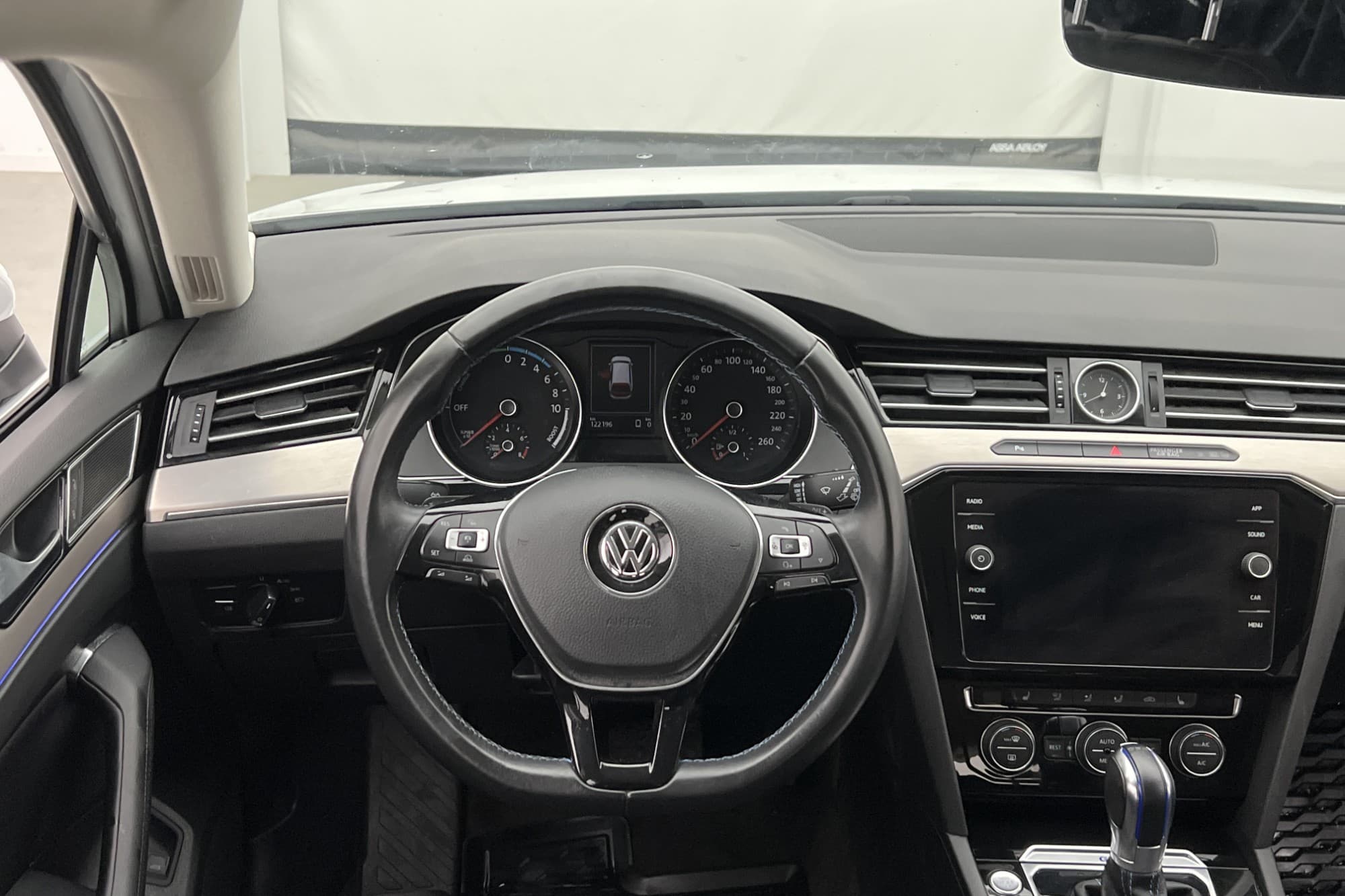 Volkswagen Passat GTE 218hk Sensorer Halvskinn Dragkrok