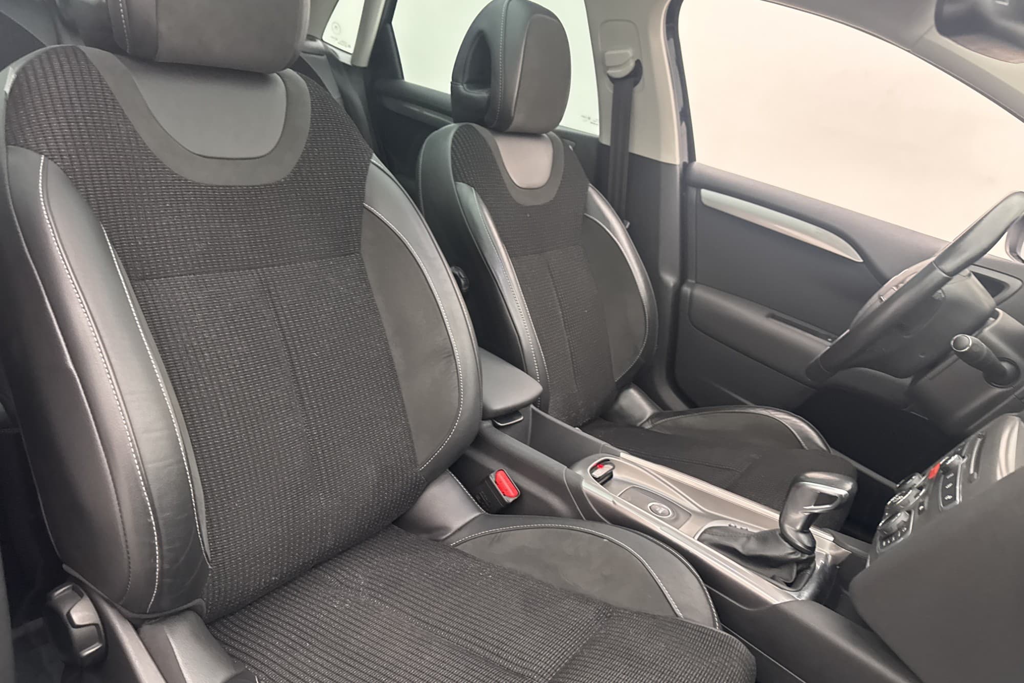 Citroën C4 1.6 120hk Panorama Navigation Sensorer Halvskinn
