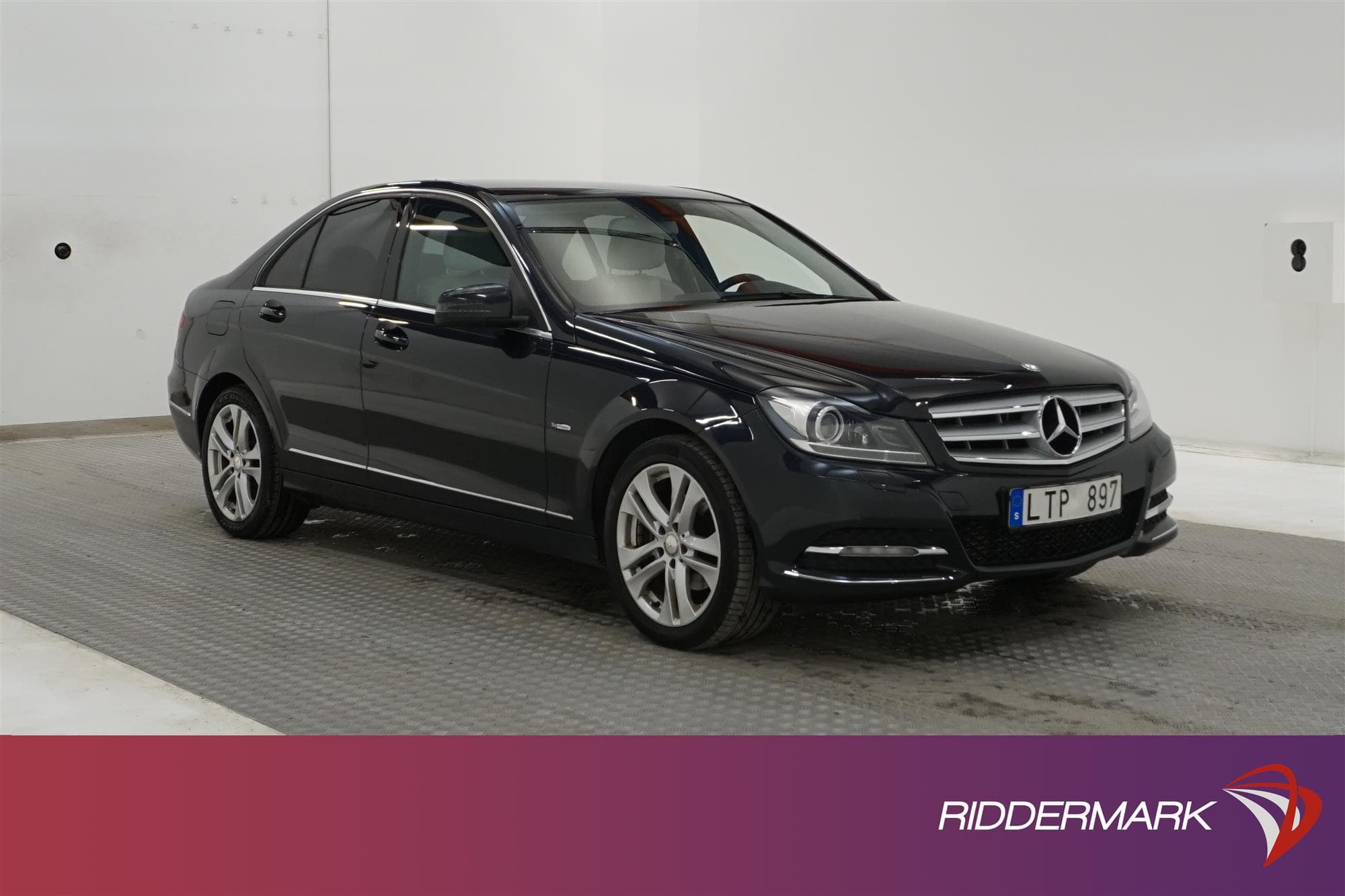 Mercedes-Benz C 180 156 hk