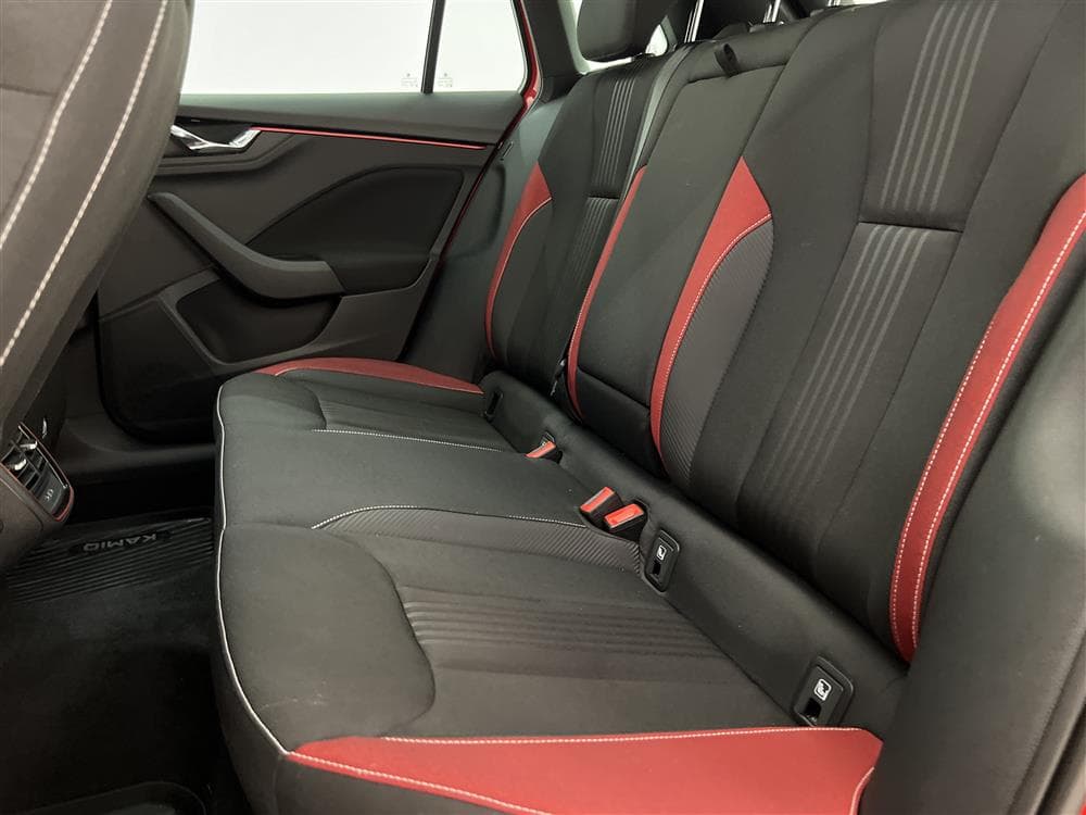 Skoda Kamiq 1.5 TSI 150hk Monte Carlo Pano Navi Cockpit
