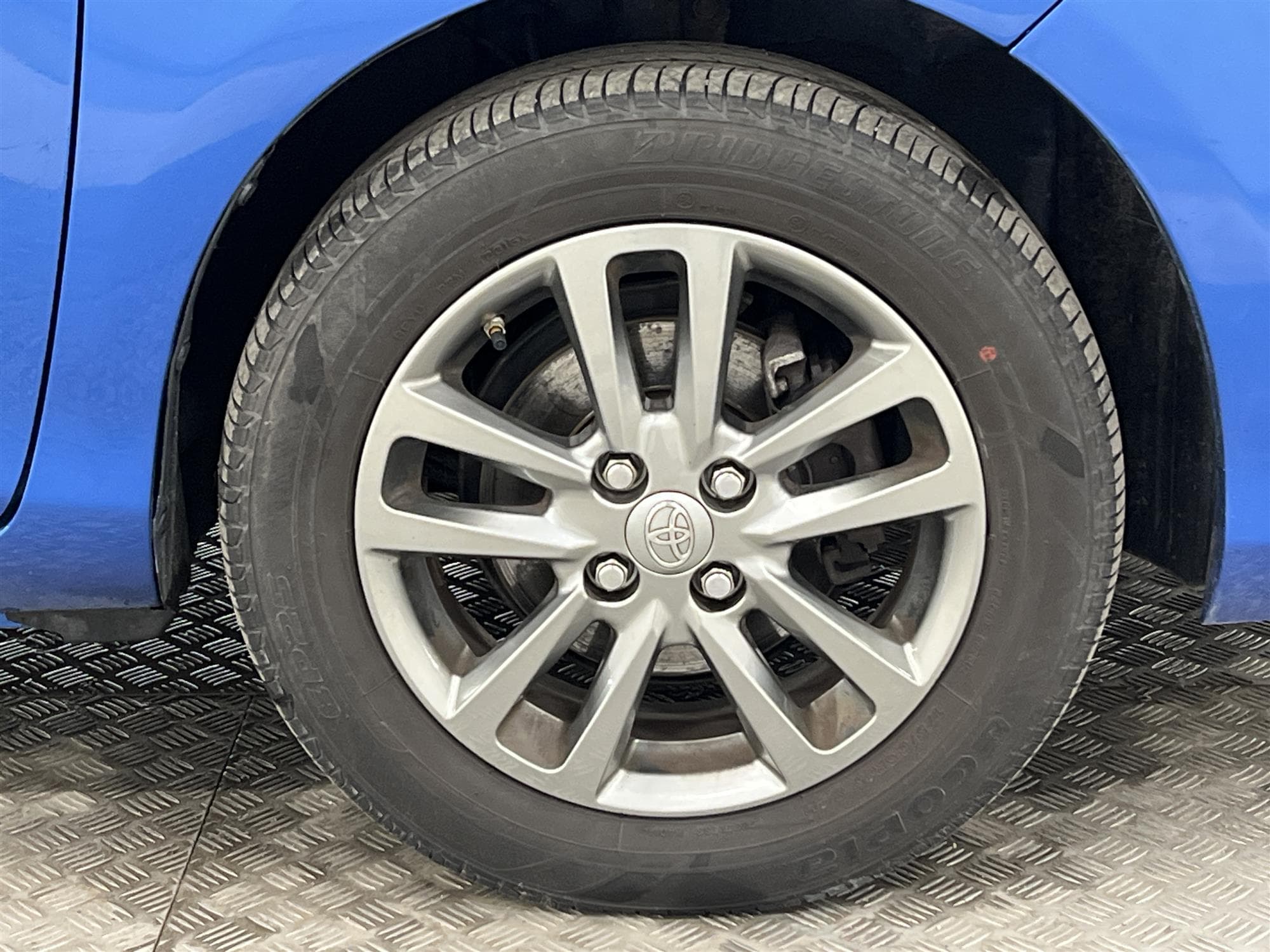 Toyota Yaris 1.33 Dual VVT-i 99hk B-Kam Motorvärmare 