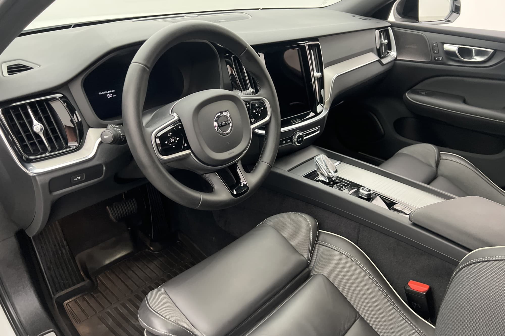 Volvo S60 B5 250hk Plus Dark Värmare H/K 360° Orrefors 4-Zon