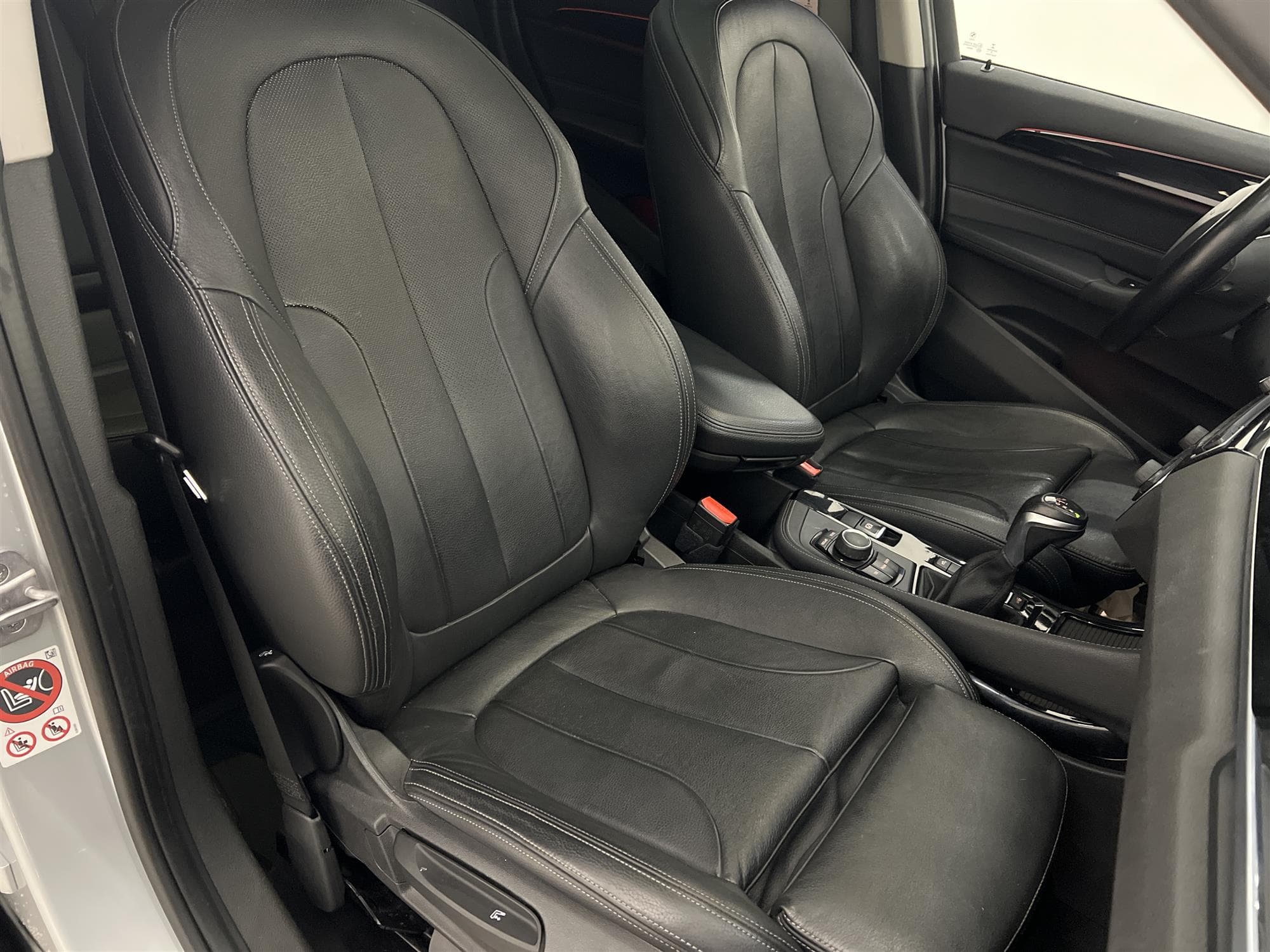 BMW X1 xDrive20d 190hk Pano Drag B-Kam Skinn Keyless 