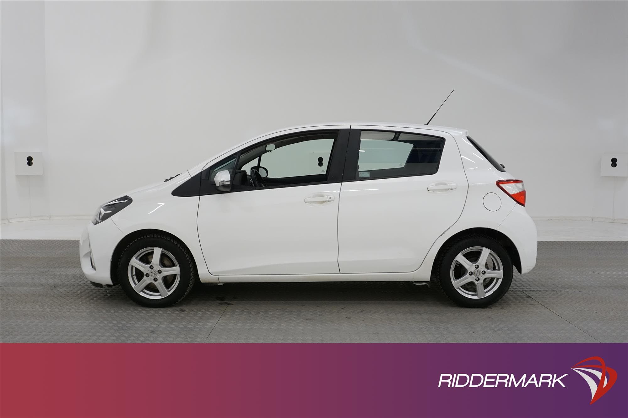 Toyota Yaris 1.5 111hk 1 Bruk B-Kam Lane Assist 0,4L/mil
