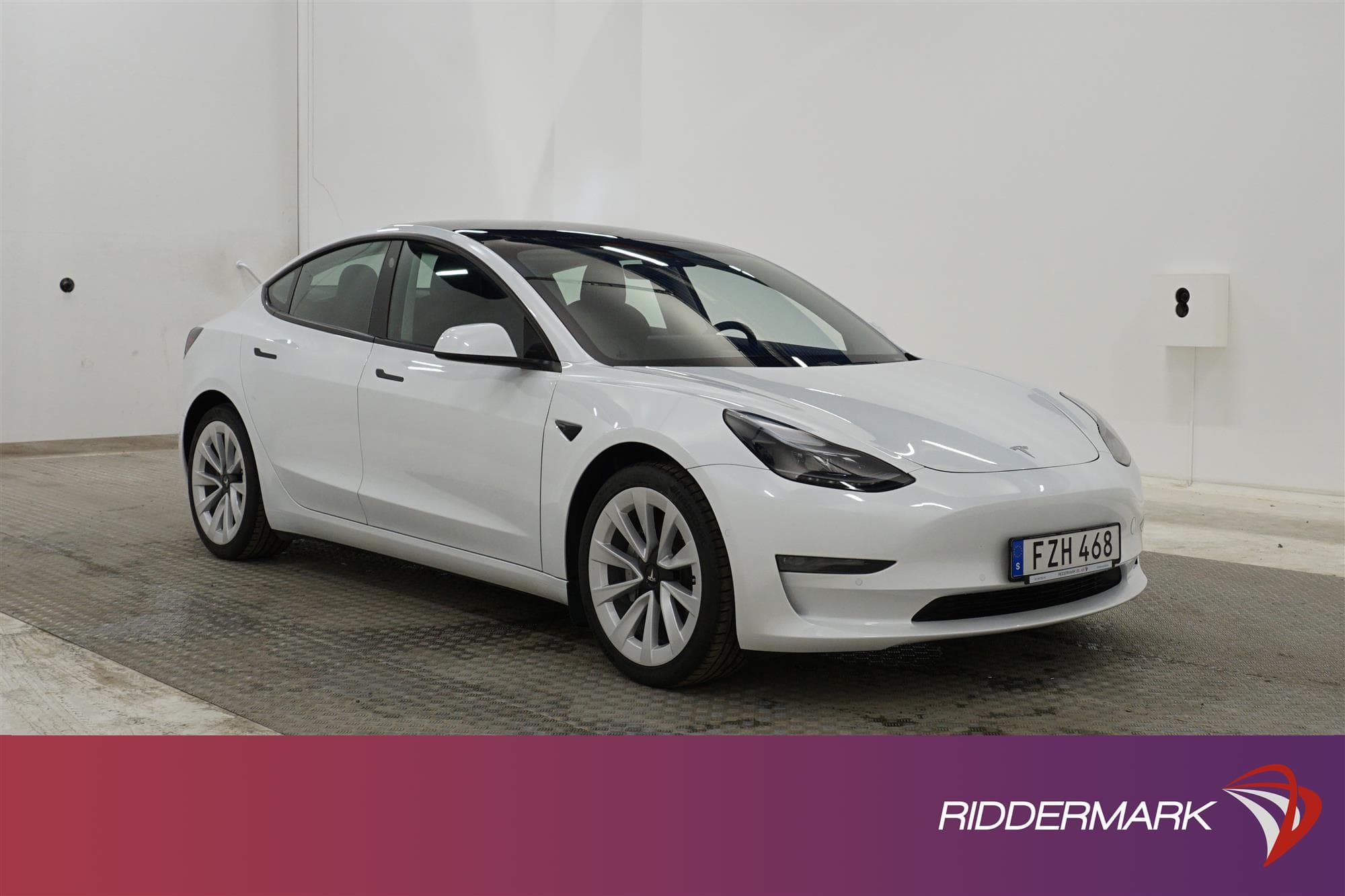 Tesla Model 3 Long Range AWD 440hk