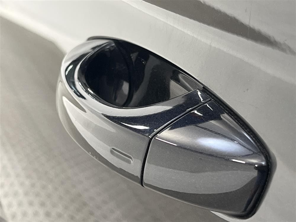 Skoda Superb 2.0 TDI Kombi 190hk L&K Pano Navi D-Värm Skinn