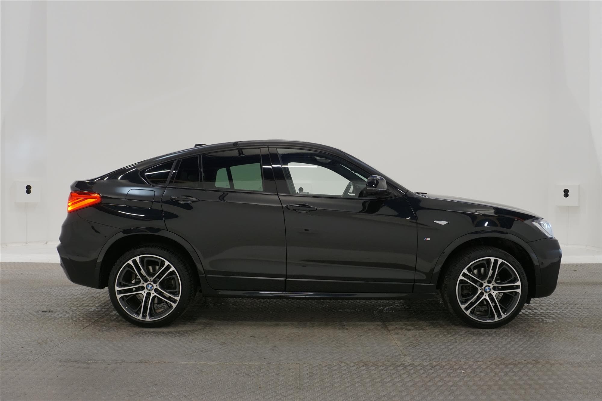 BMW X4  xDrive35d 313hk M Sport 1 Brukare T-Lucka HUD D-Värm