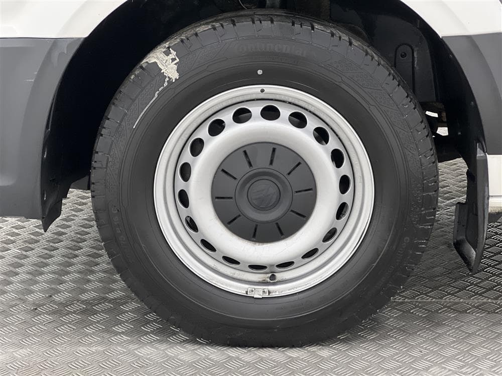 Volkswagen Crafter 2.0TDI 177hk Volymskåp Värmare Moms 