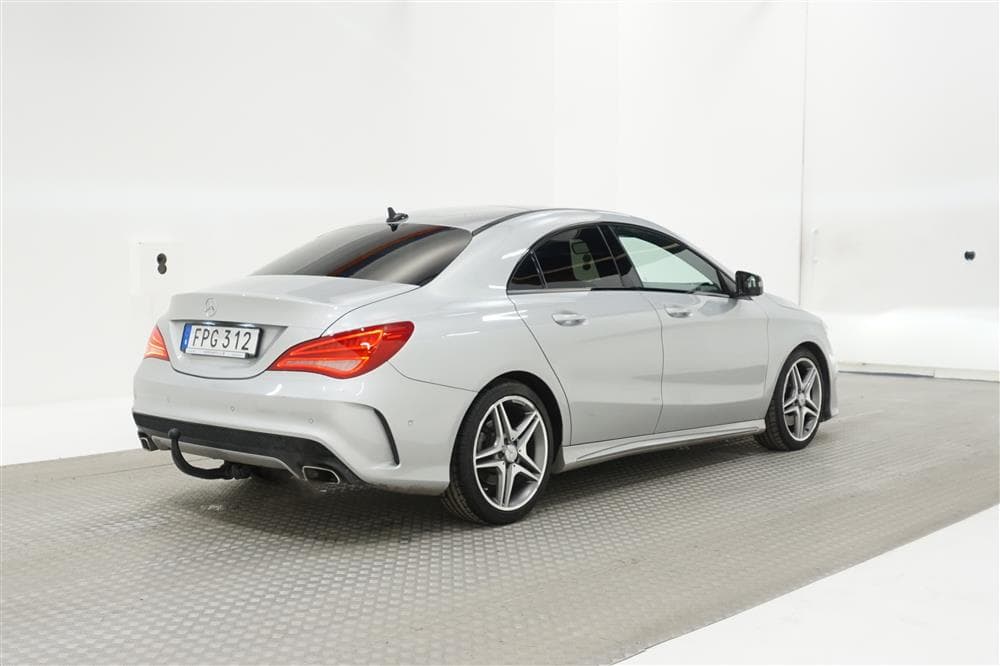 Mercedes-Benz CLA 250 211hk  AMG Pano Navi Drag Skinn