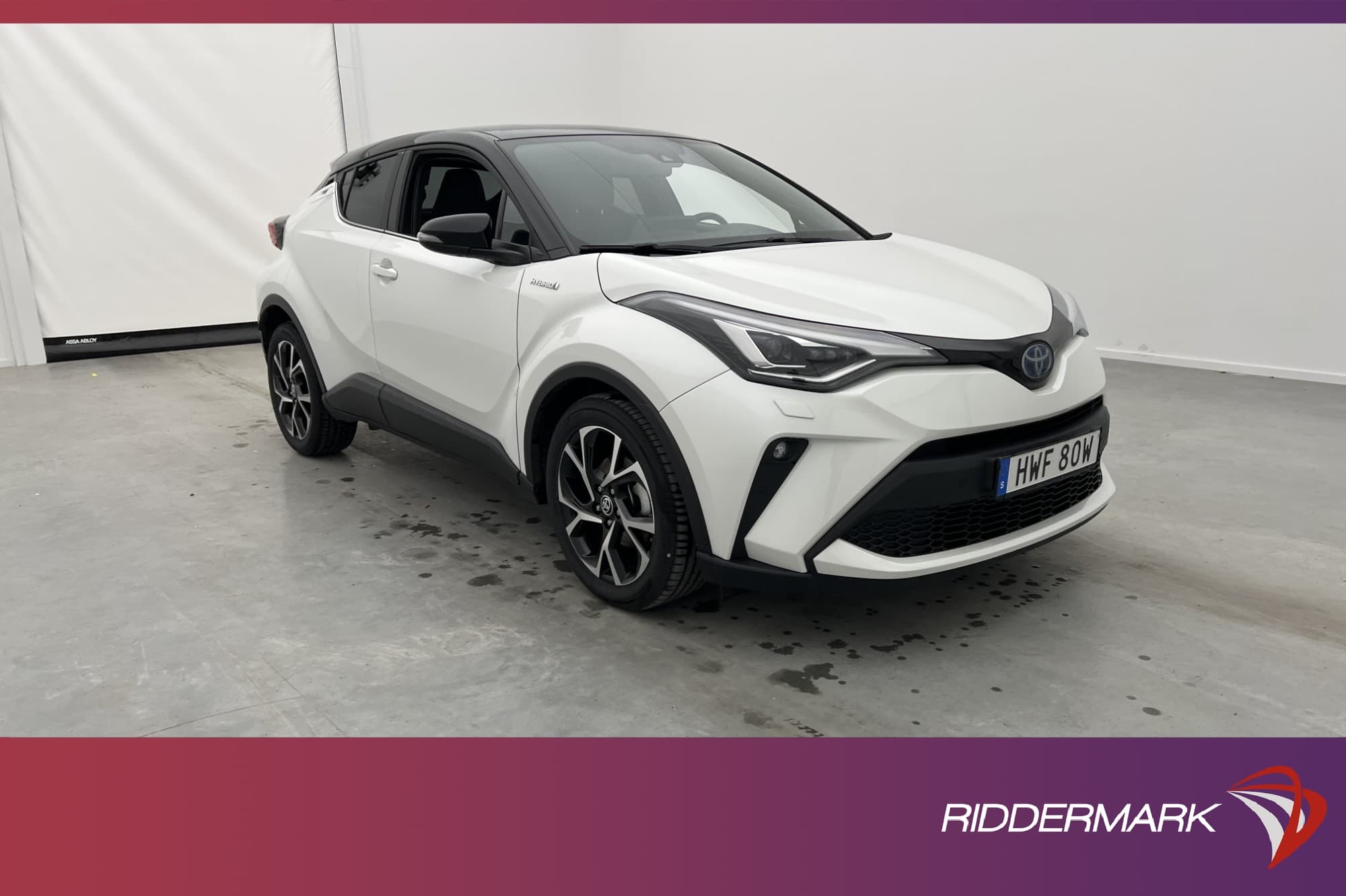 Toyota C-HR Hybrid 122hk