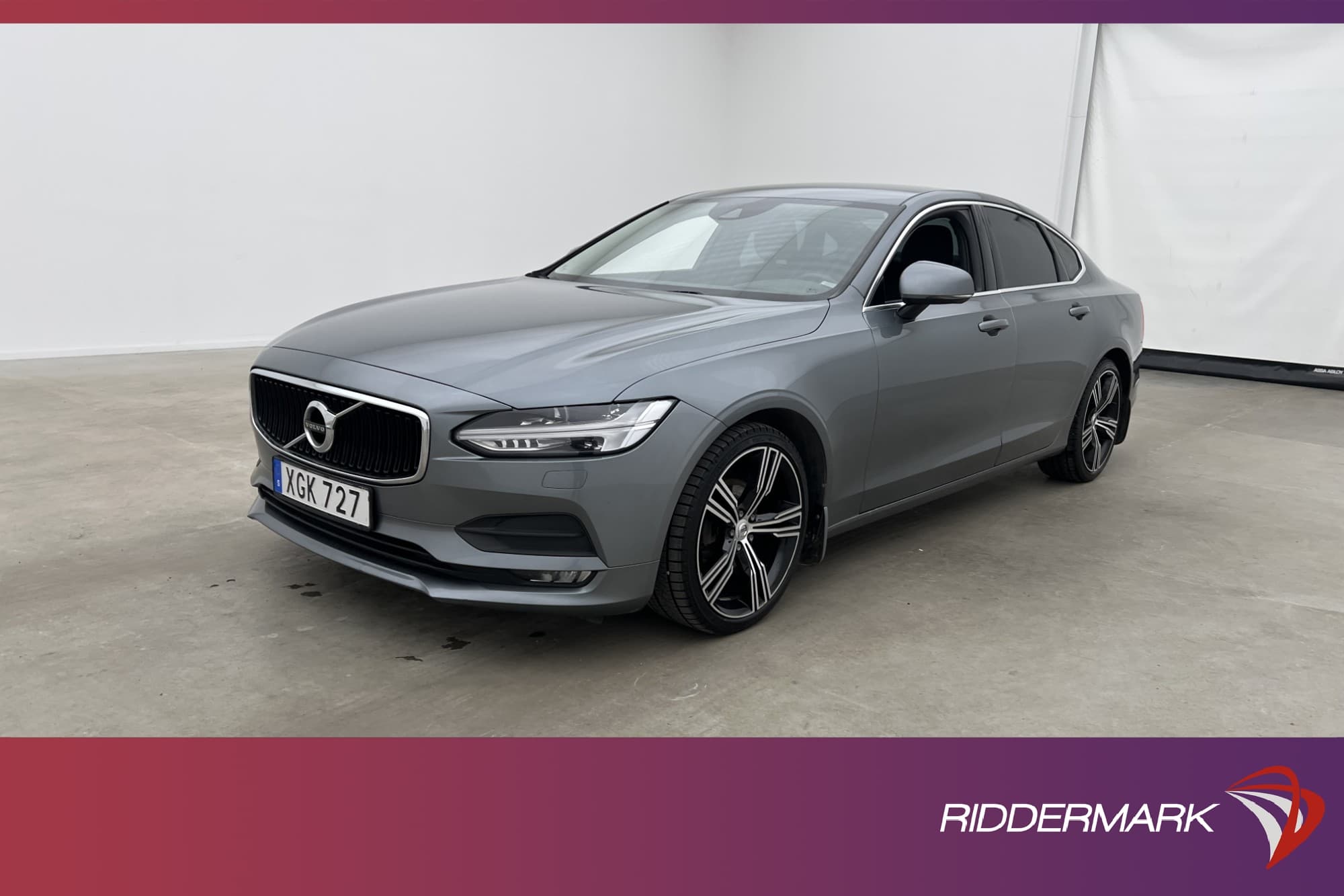 Volvo S90 D3 Momentum VOC Värm Halvskinn Sensorer CarPlay