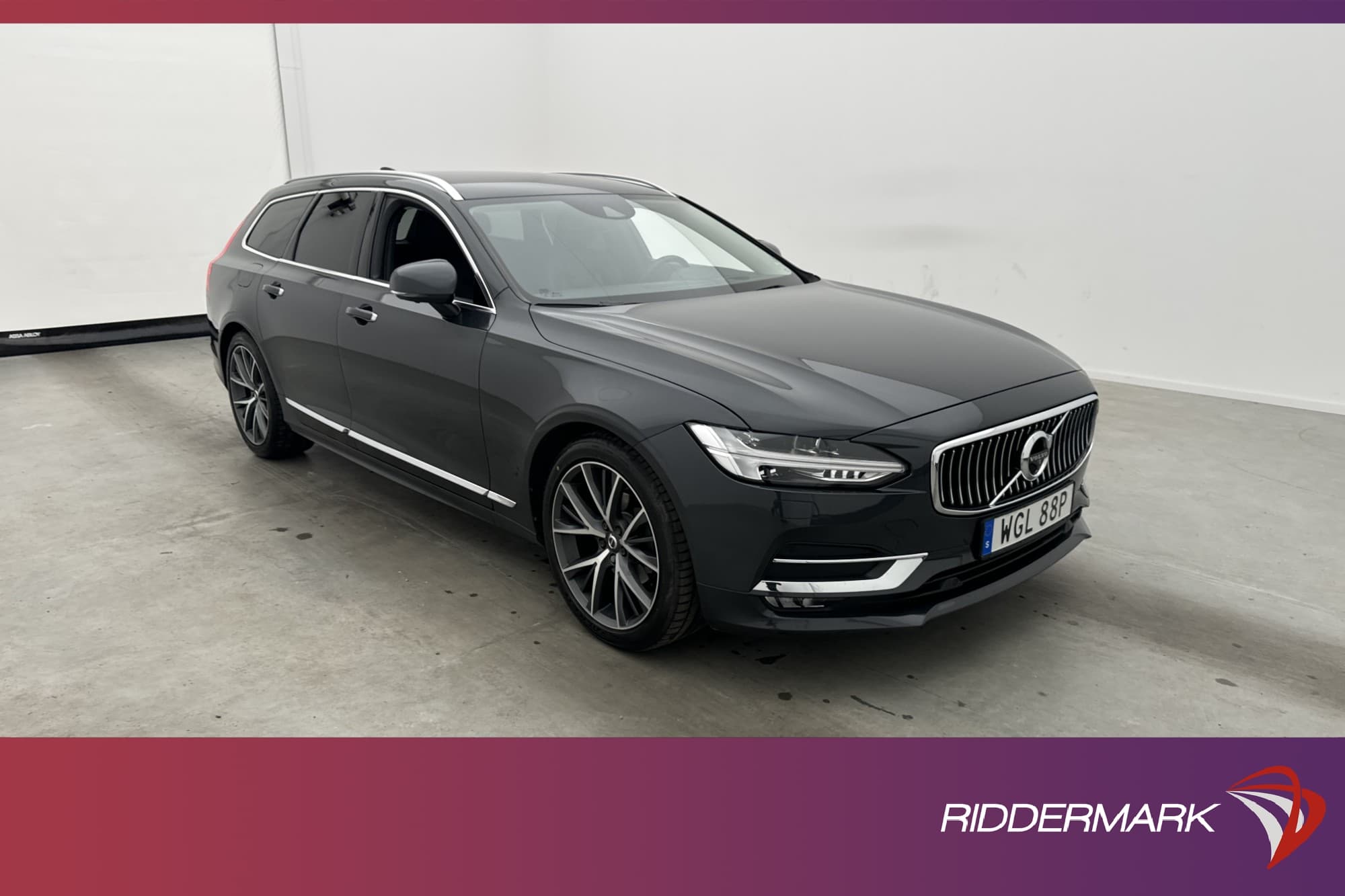 Volvo V90 D4