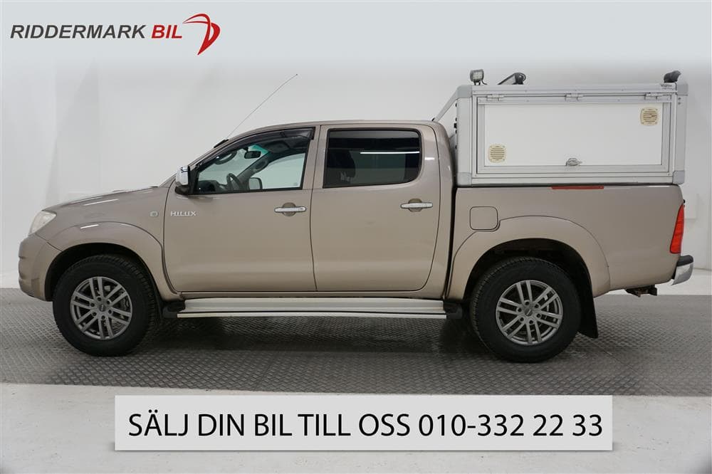 Toyota Hilux 2.5D 4WD 144hk Hundkåpa Nav Diff Drag 