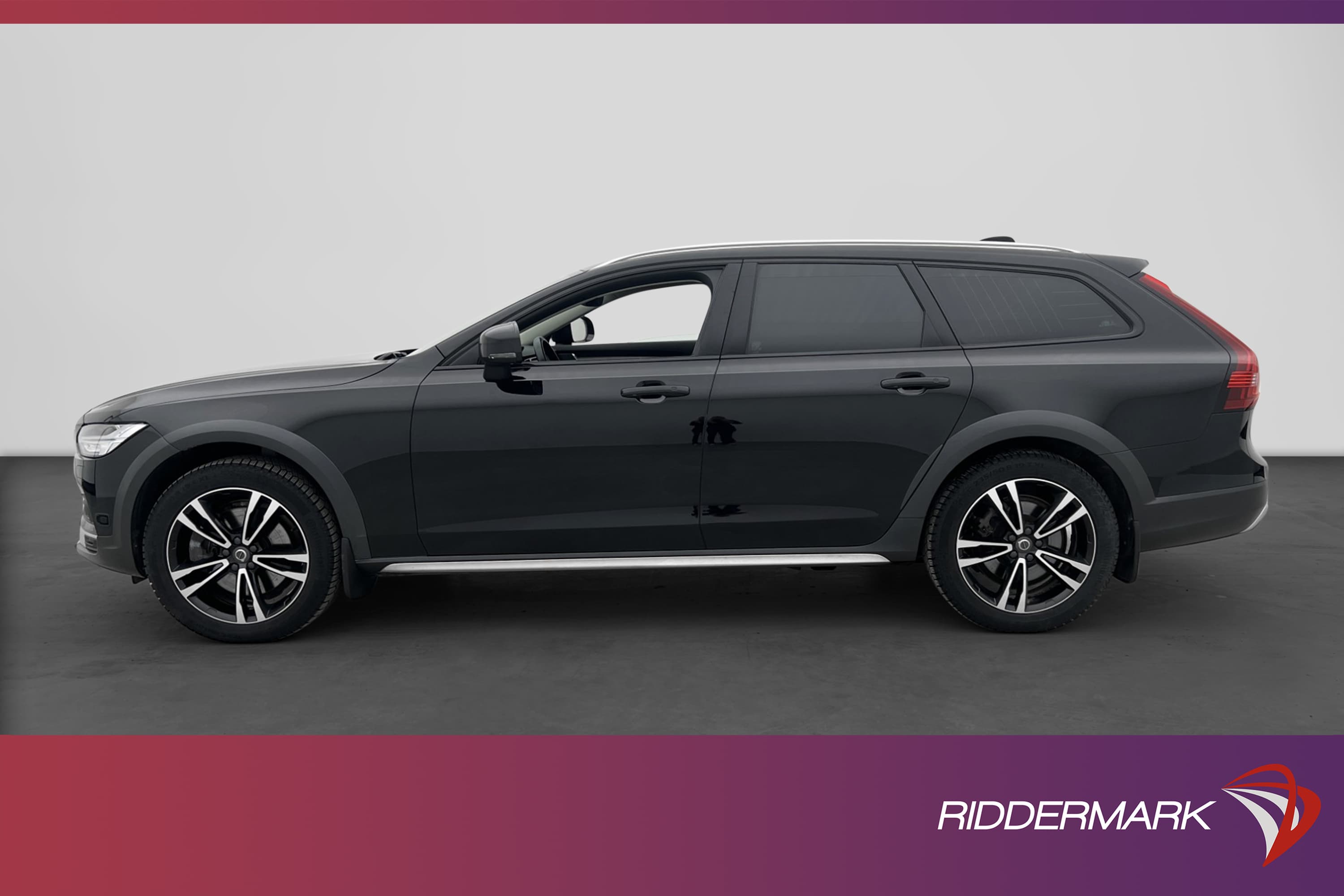 Volvo V90 Cross Country B5 AWD