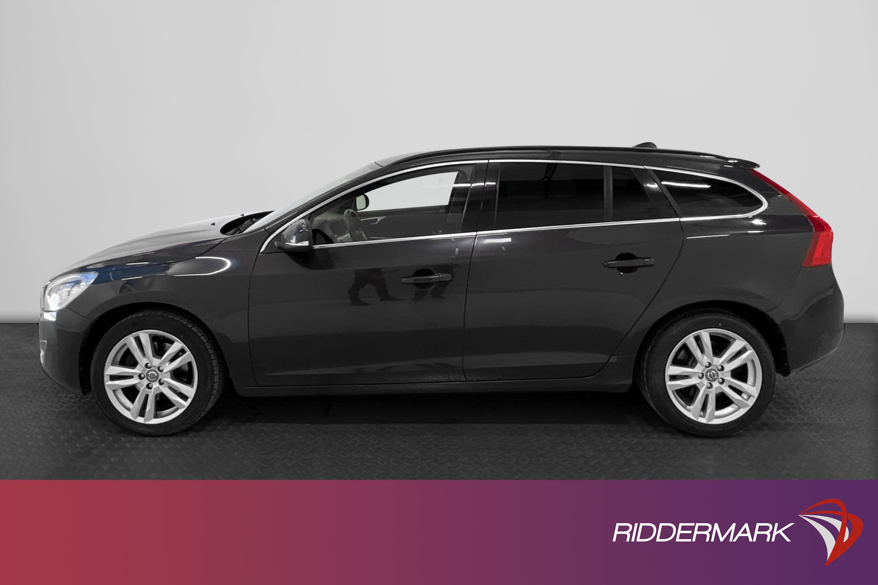 Volvo V60 T4 180 hk