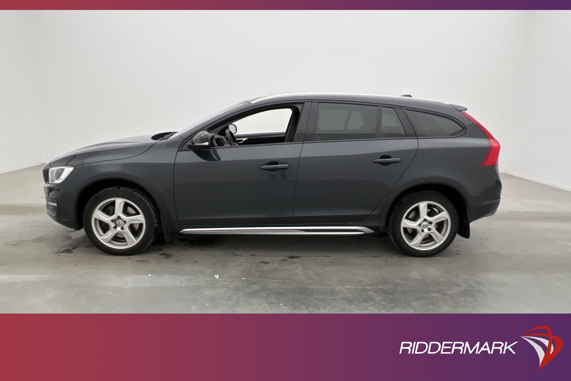 Volvo V60 Cross Country D4 AWD Momentum