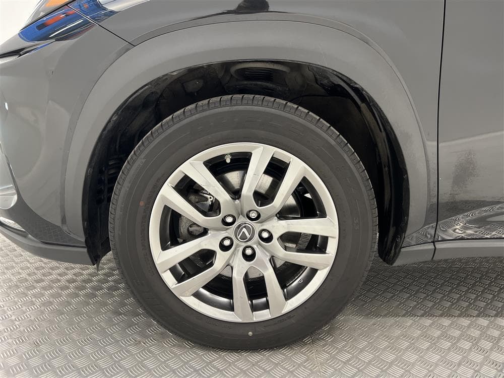 Lexus NX 300h 197hk AWD Executive Skinn B-Kam Navi 0,59l/milinteriör
