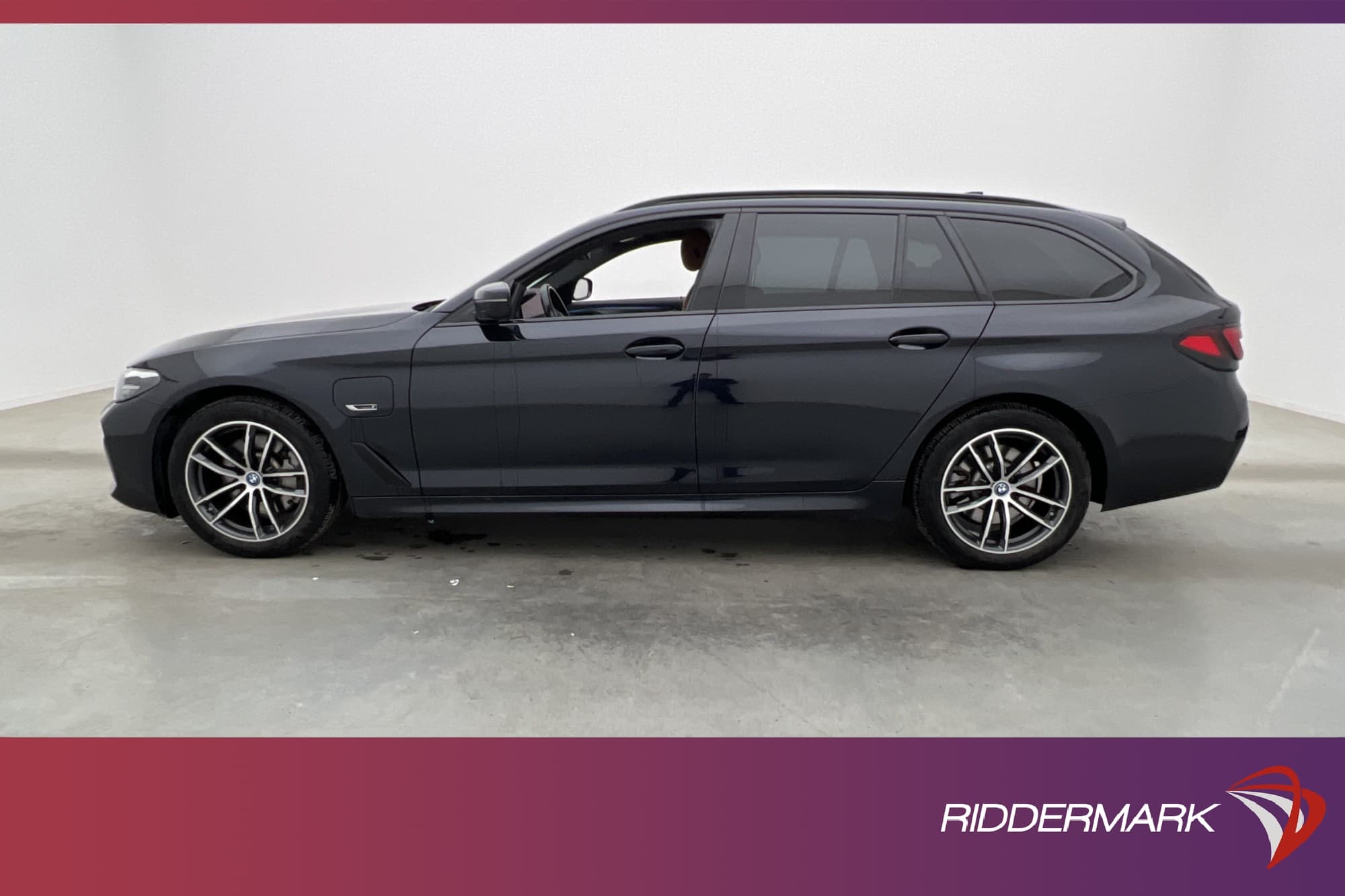 BMW 530e 292hk xDrive M-Sport Skinn HiFi Kamera Drag Navi