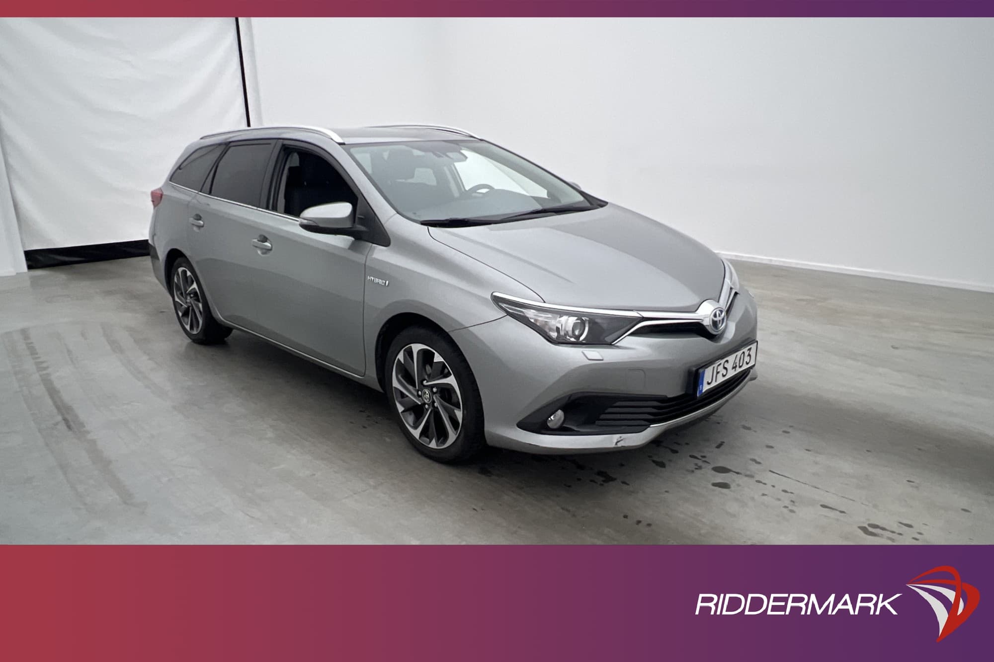 Toyota Auris Touring Sports Hybrid 136hk