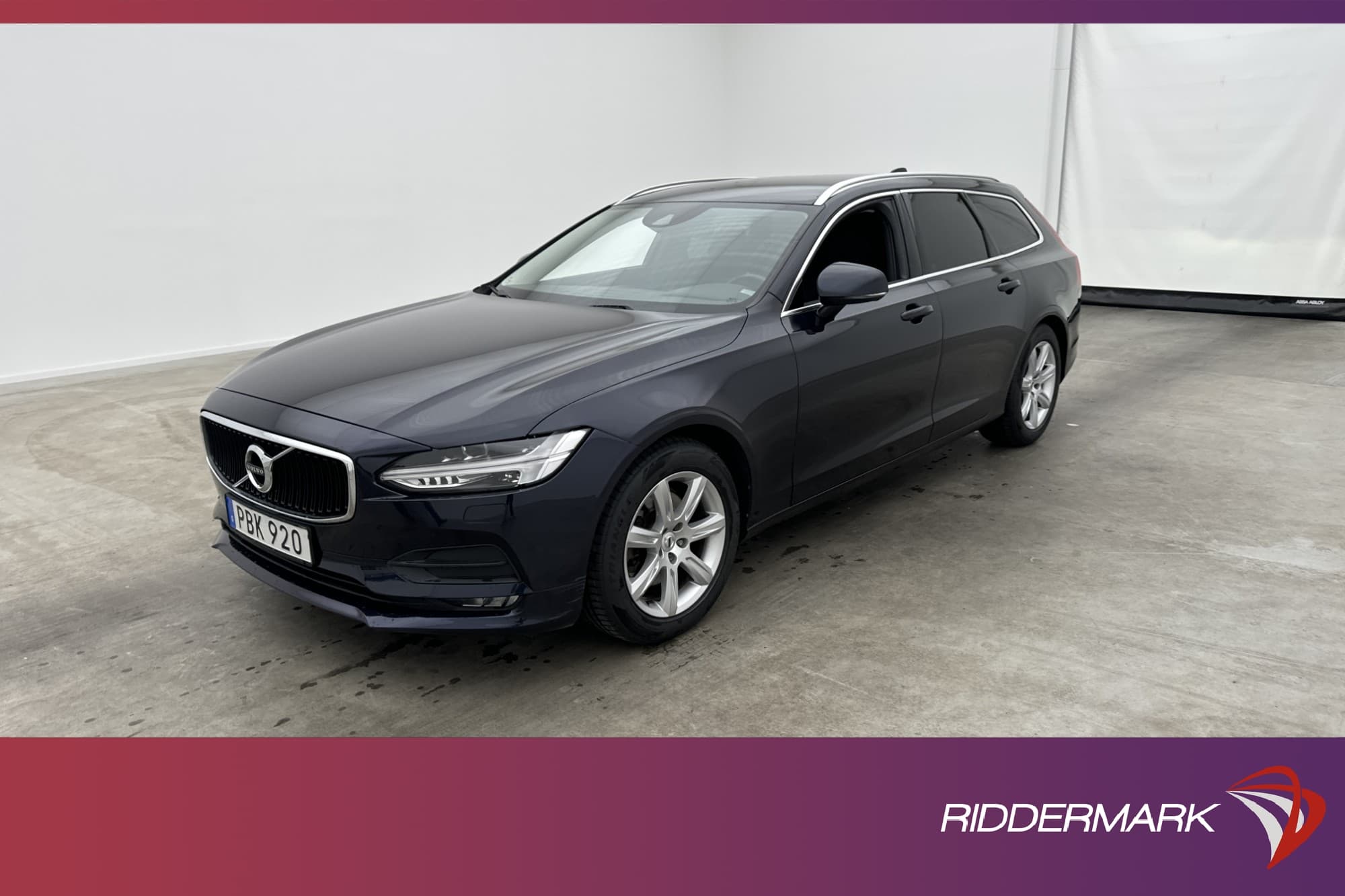 Volvo V90 D4