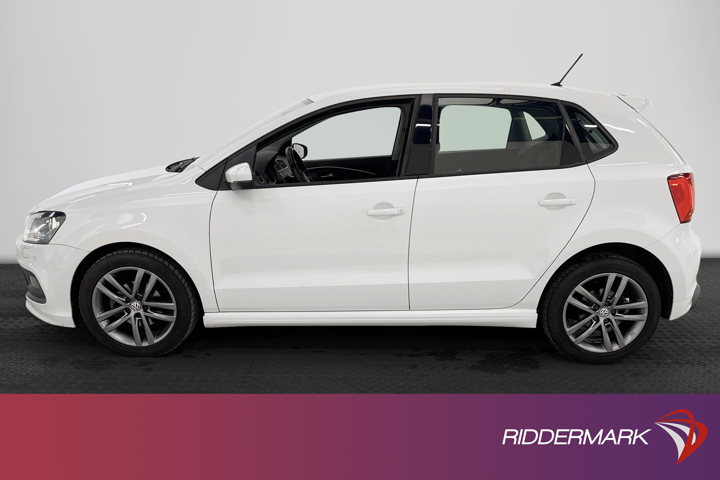 Volkswagen Polo 1.2 TSI 90hk DSG R-Line RING 08-572 142 35