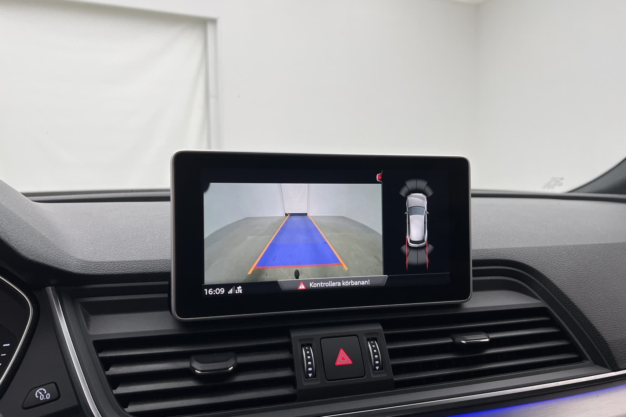 Audi Q5 2.0 TDI Q 190hk S-Line Värmare Cockpit Drag Kamera