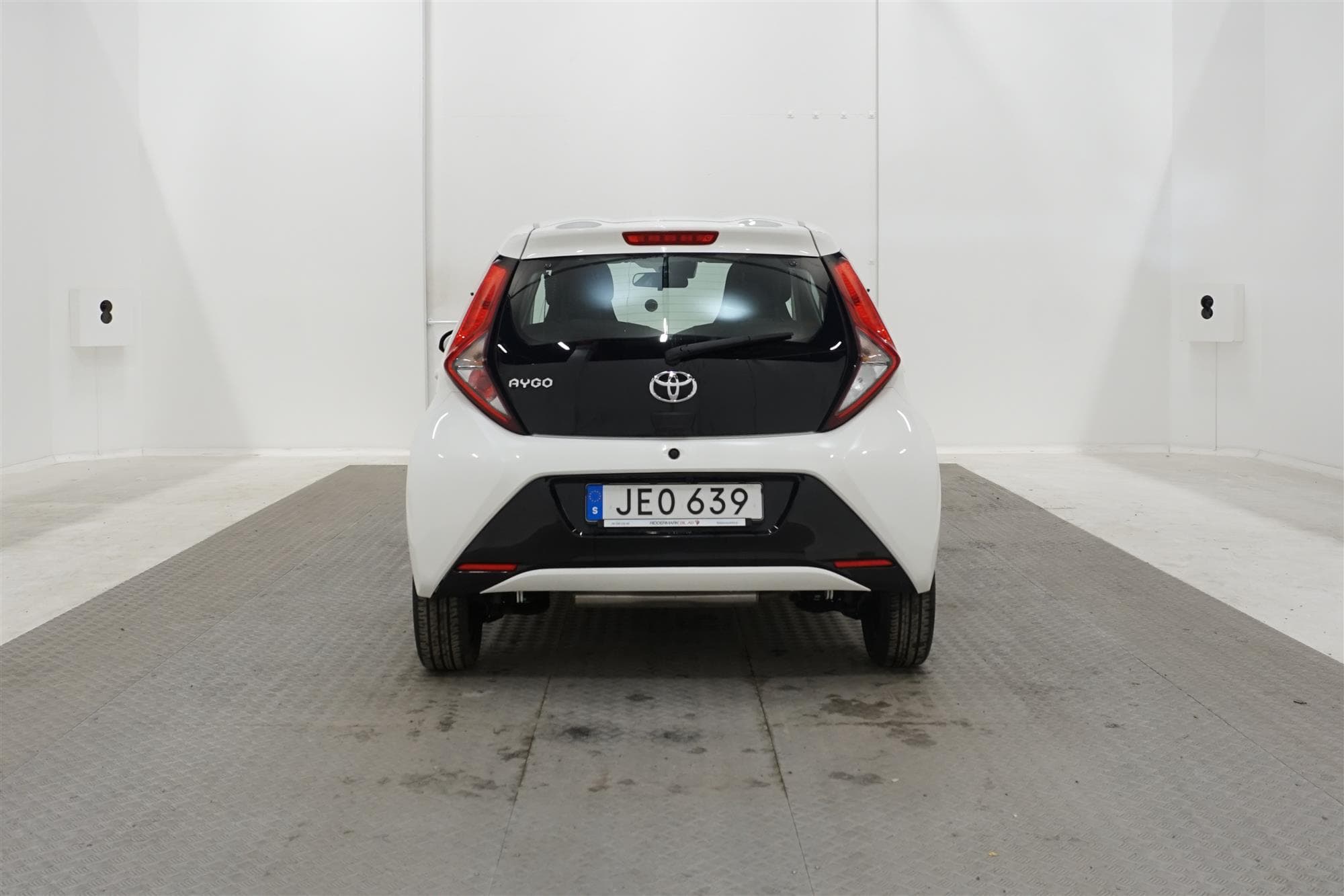 Toyota Aygo 1.0 72hk B-Kamera L-Assist Låg Skatt 0,41L/mil