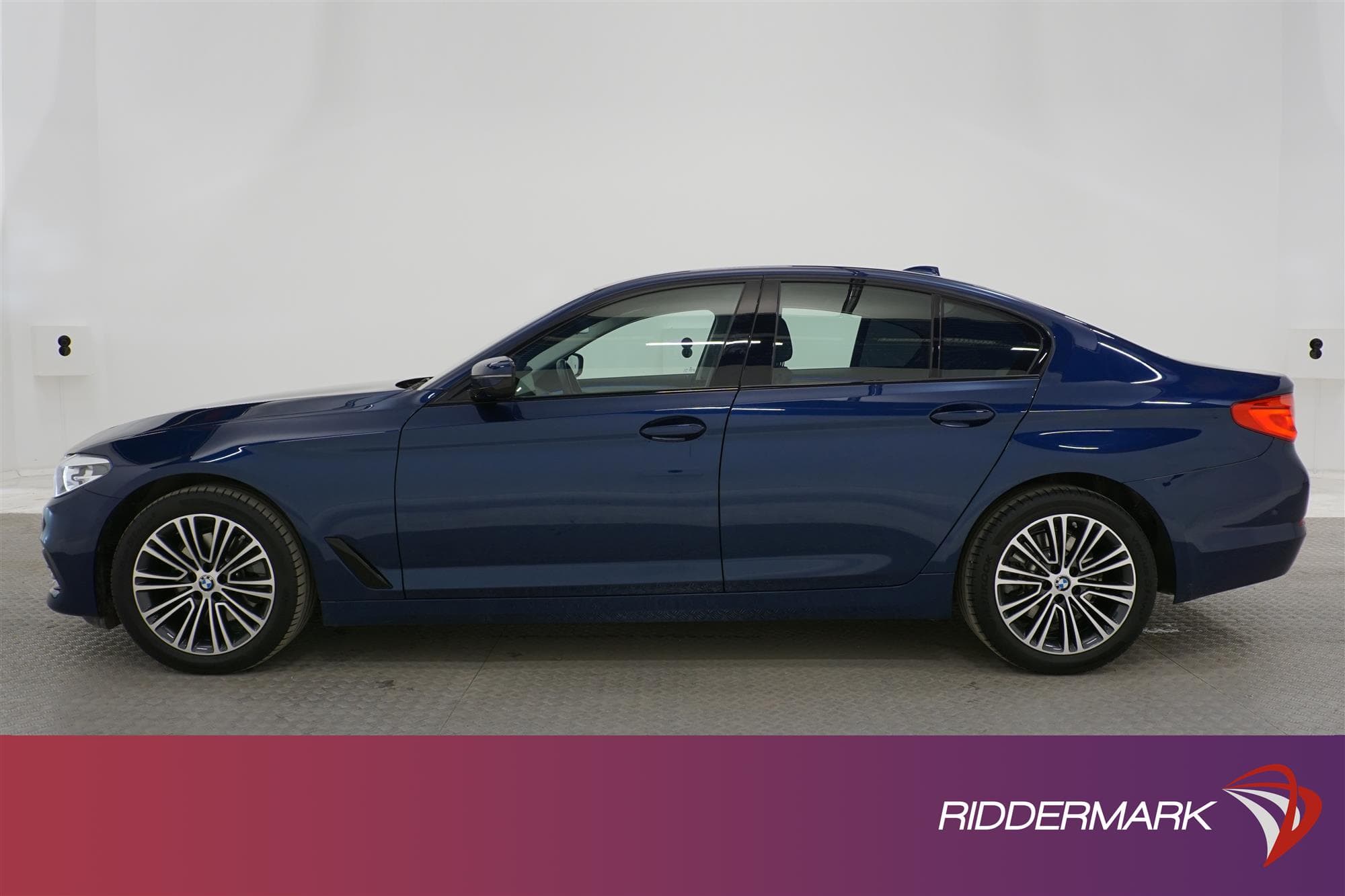 BMW 520 d xDrive 190hk Sportline HiFi Navi Drag 0,47l/milexteriör