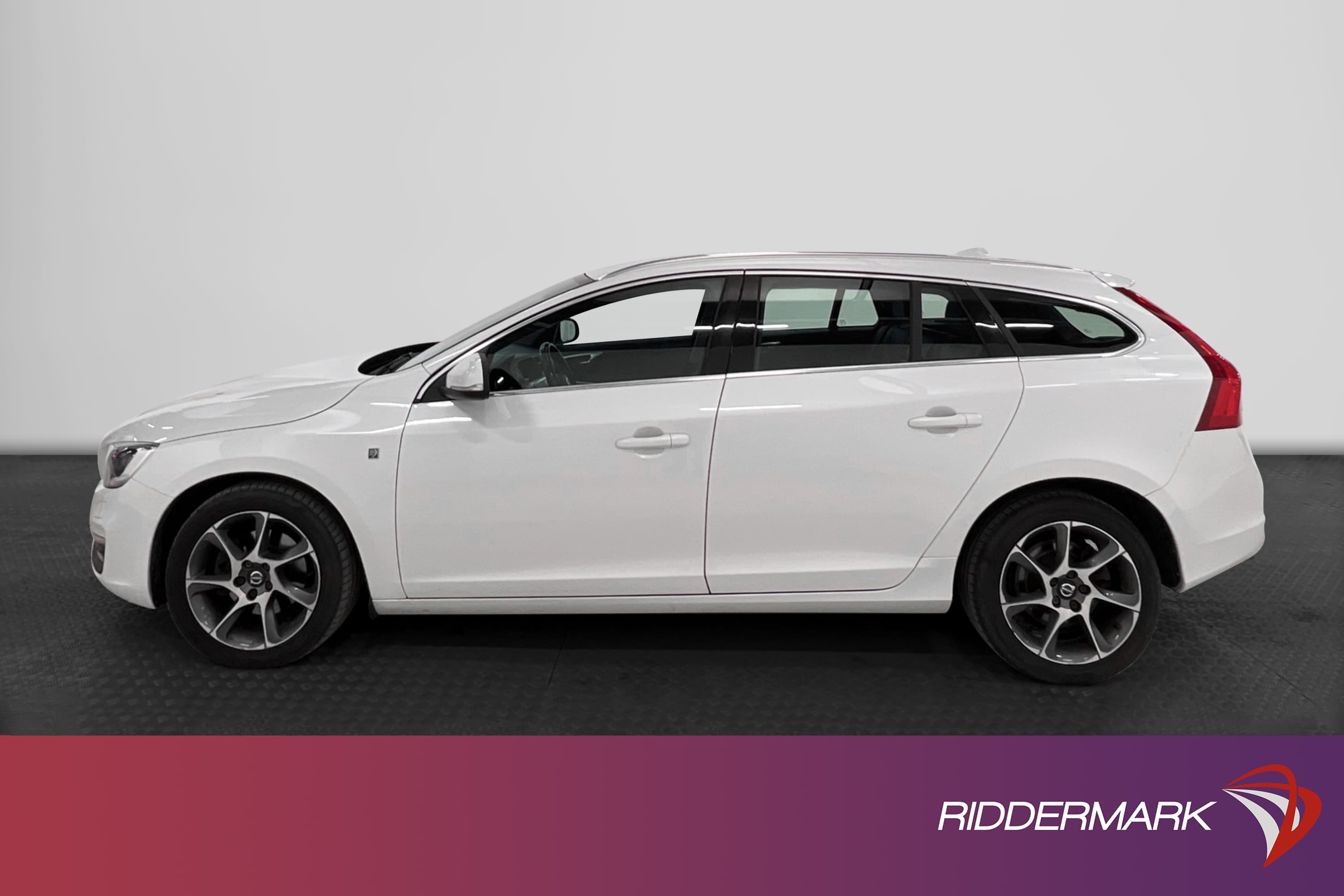 Volvo V60 D4 AWD 190hk Ocean Race