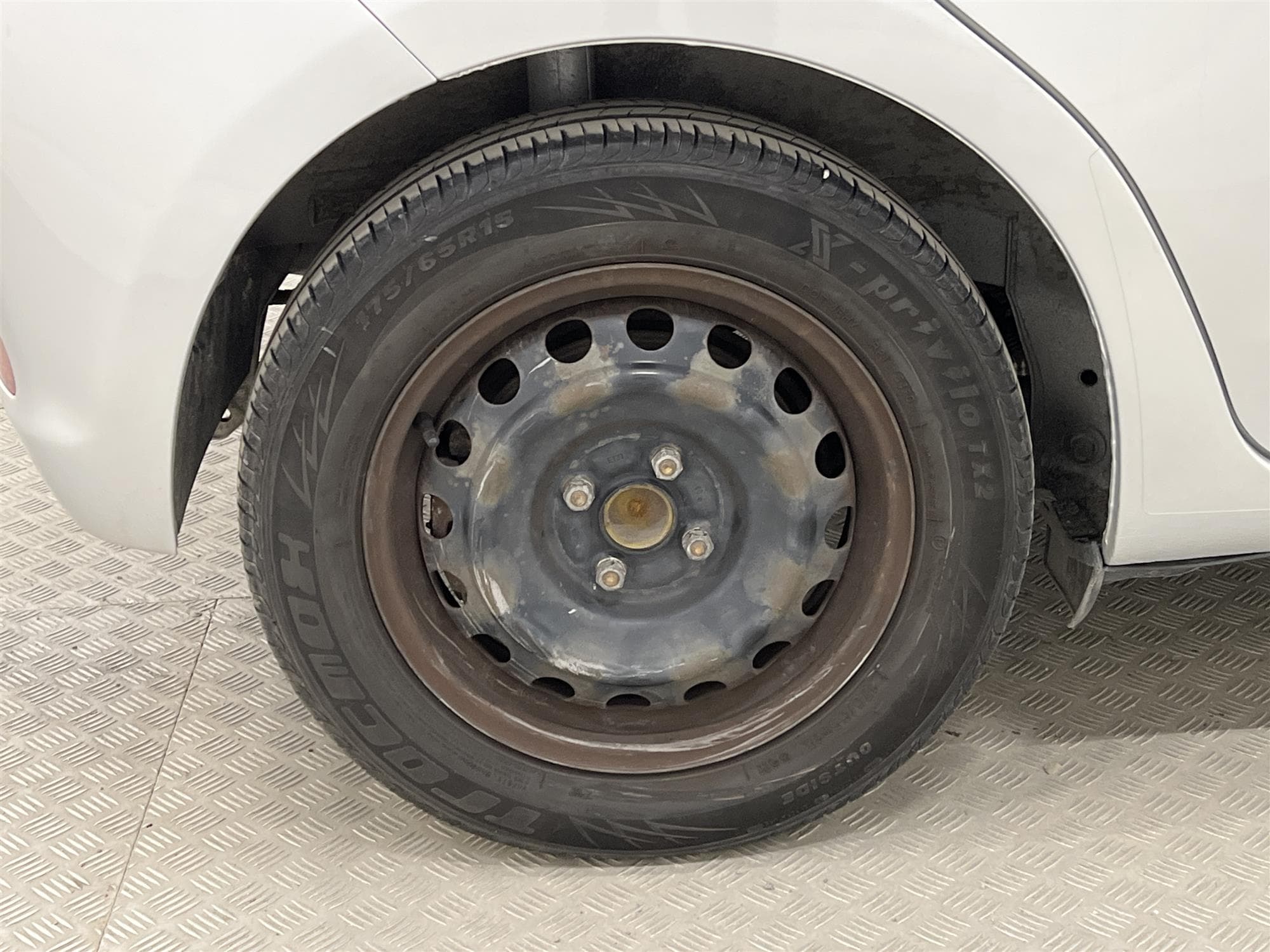 Toyota Yaris Hybrid 101hk M&K-Värmare Nyservad 0,35L/mil