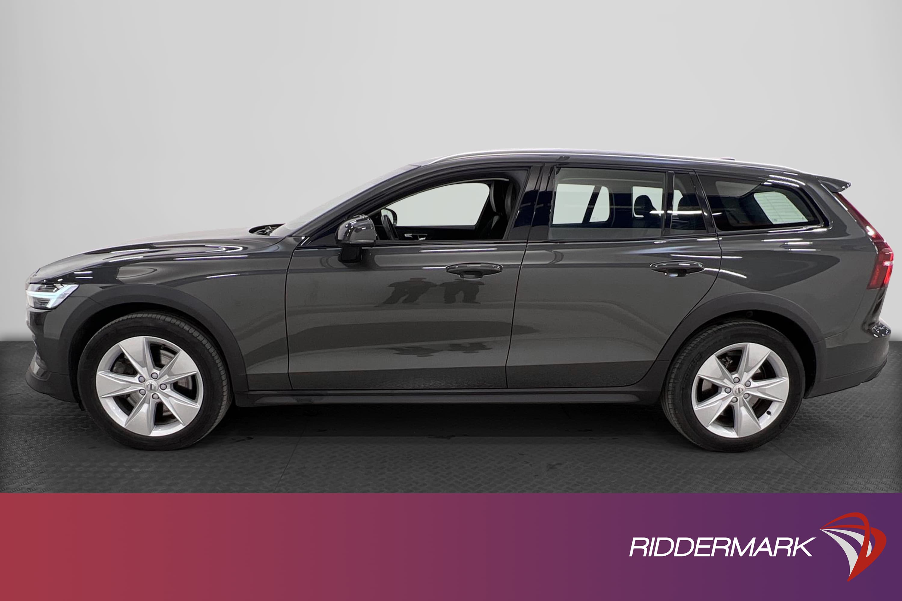 Volvo V60 Cross Country D4 AWD Momentum