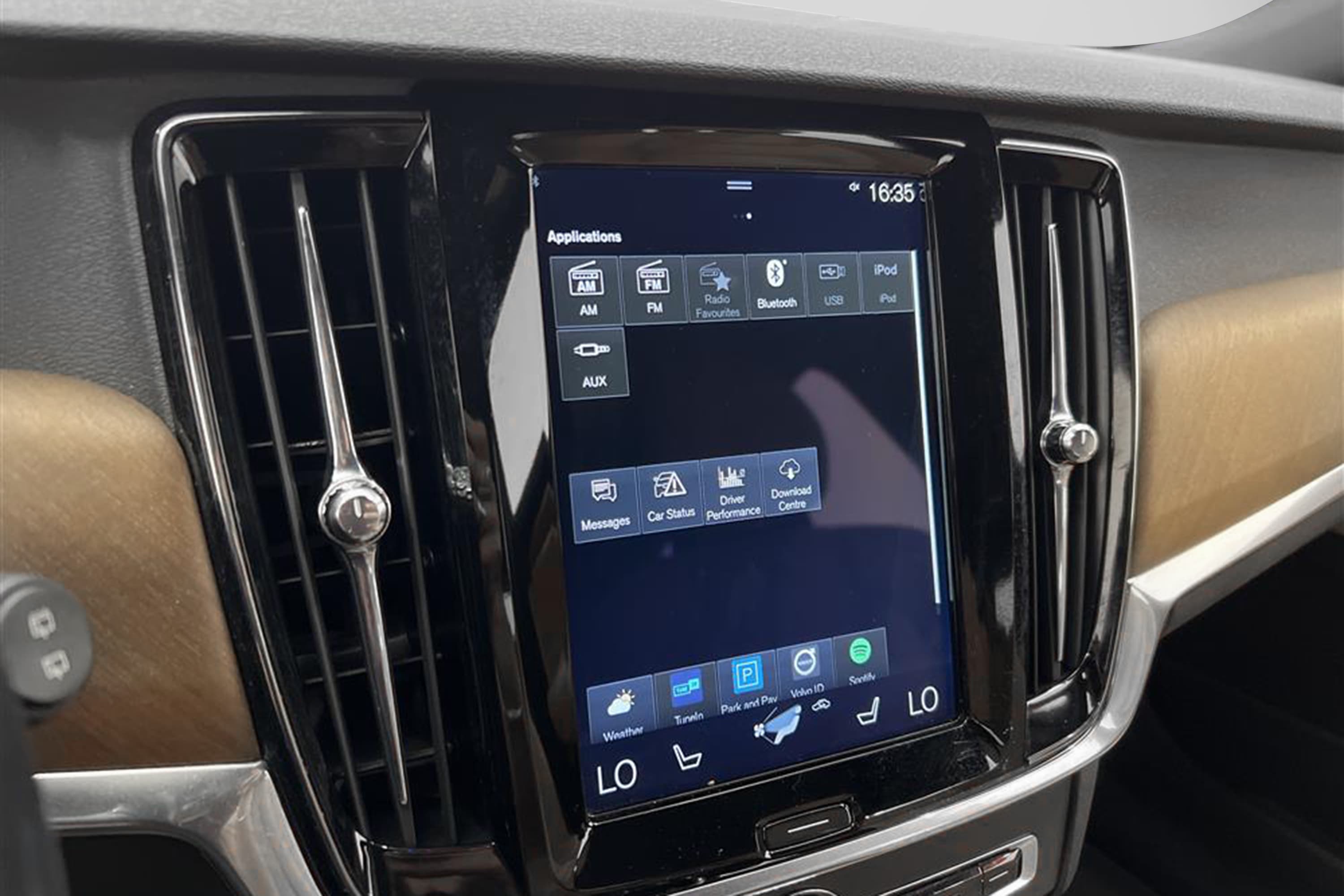 Volvo V90 D4 190hk Inscription D-Värm VOC Skinn GPS Draginteriör