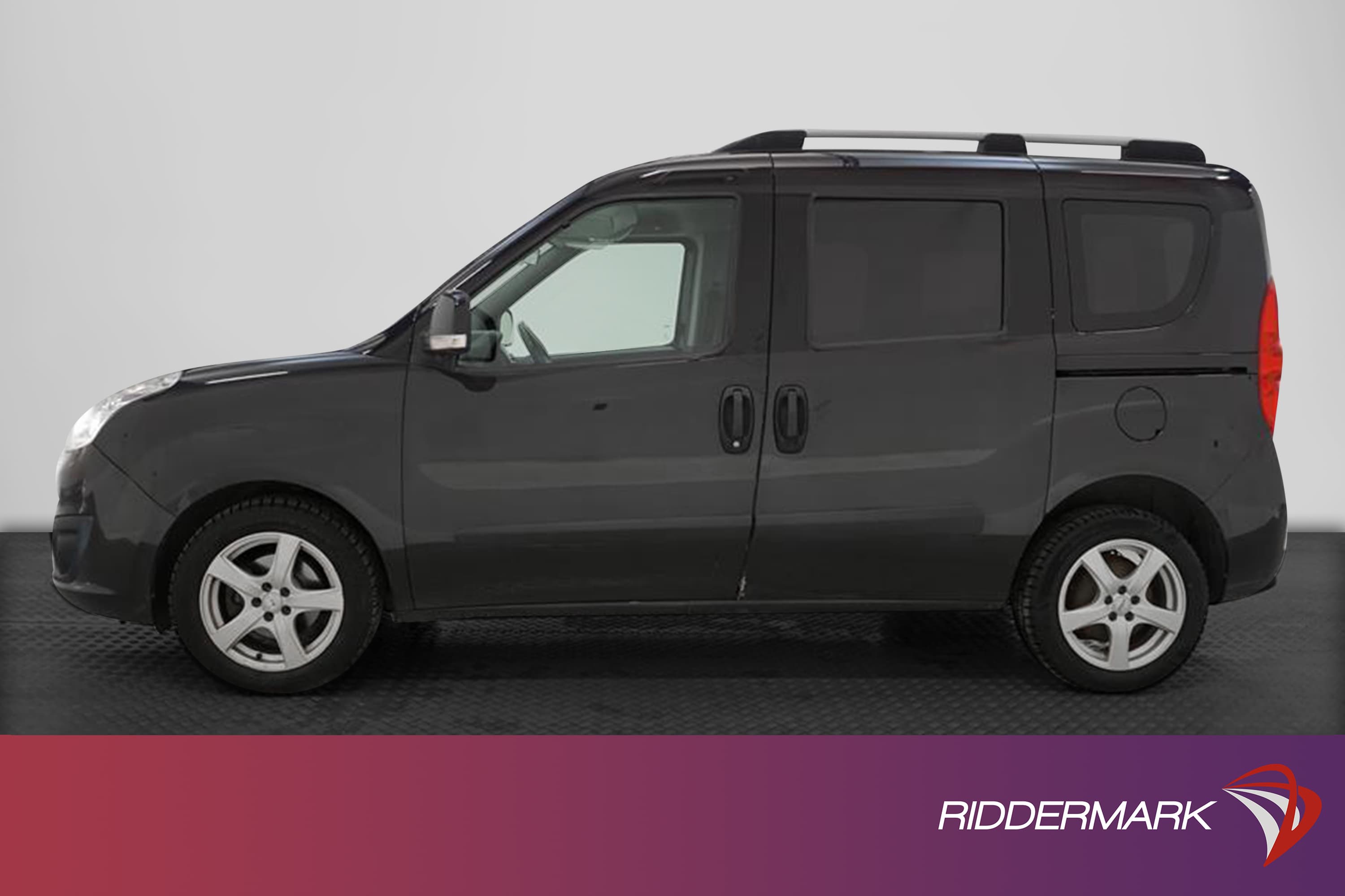 Opel Combo Tour 1.6 CDTI Automat Drag Ny-Kamrem Värmare