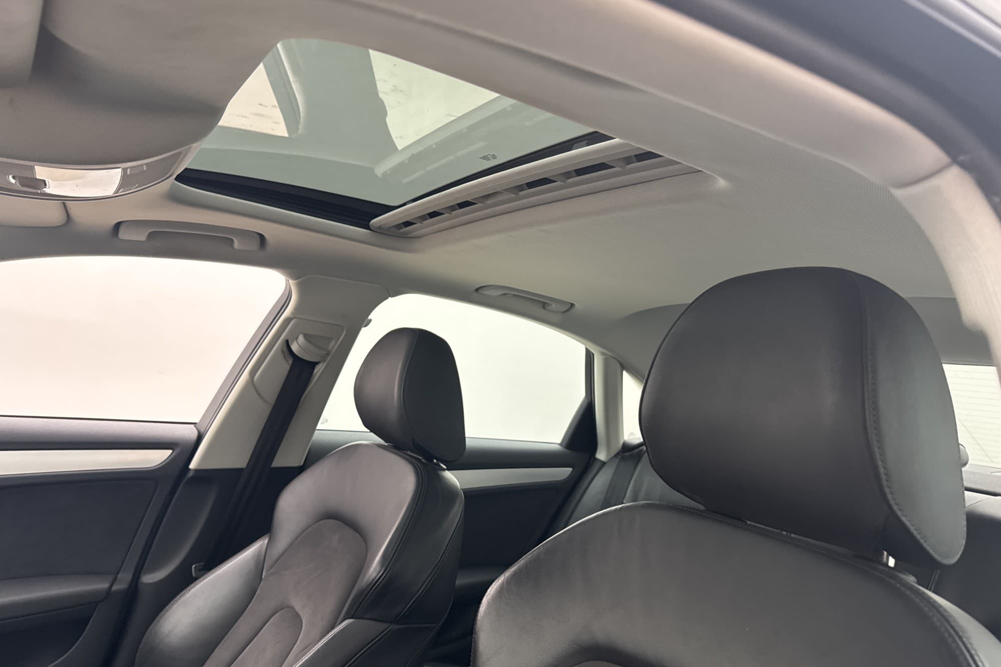 Audi A4 Sedan TFSI Q 160hk Proline Taklucka B&O Dragkrok